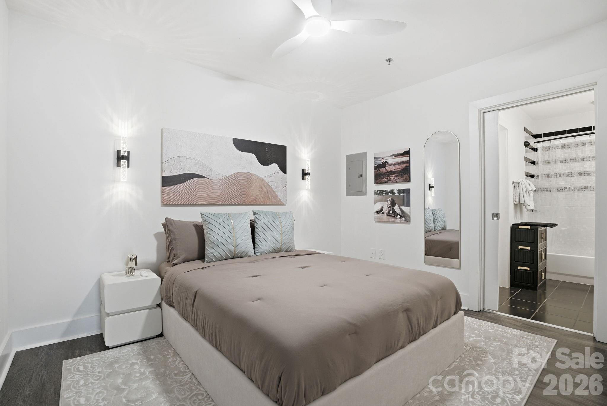 505 E 6th Street #1006 — Charlotte
