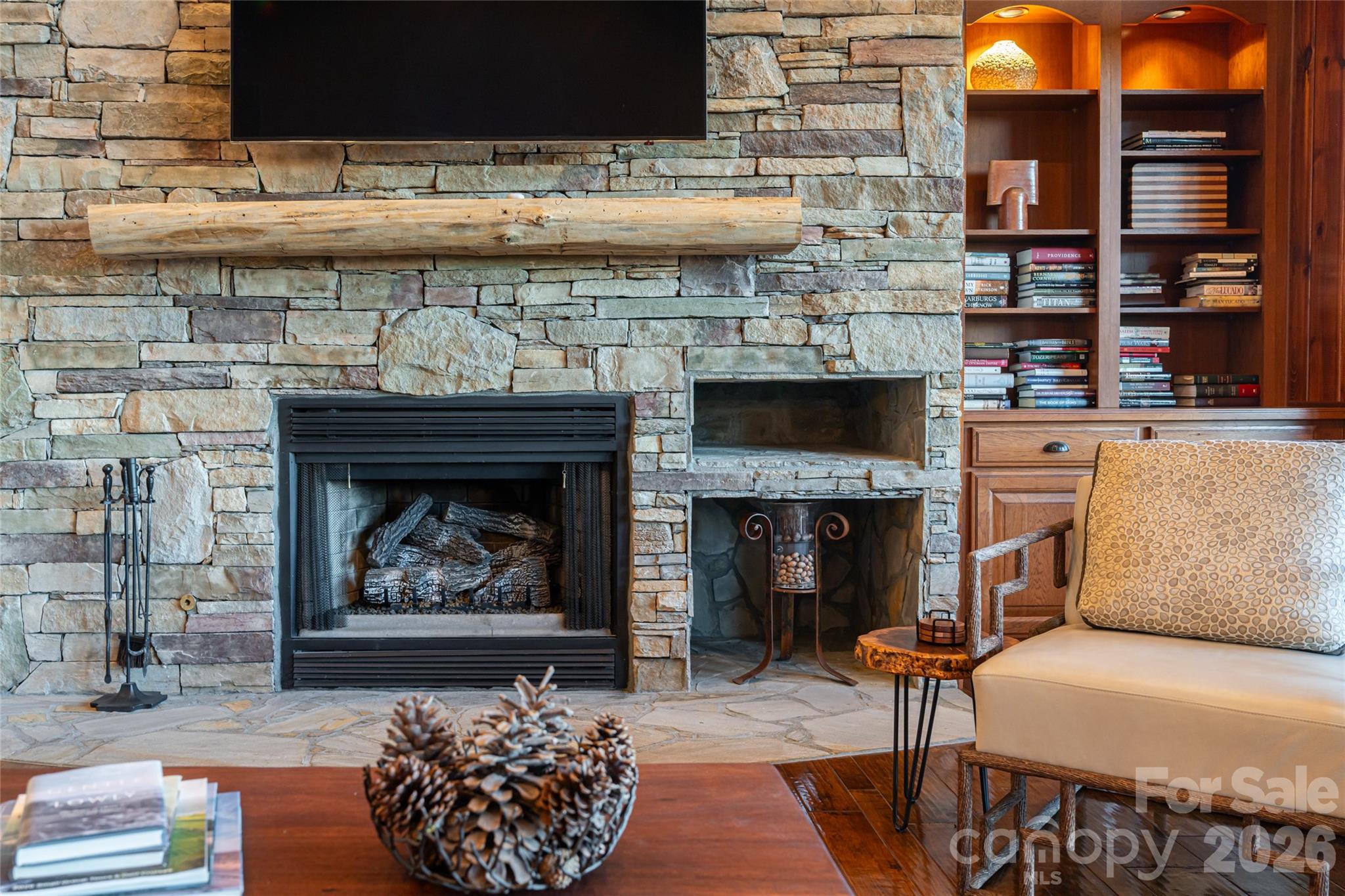 326 Summit Drive — Whittier