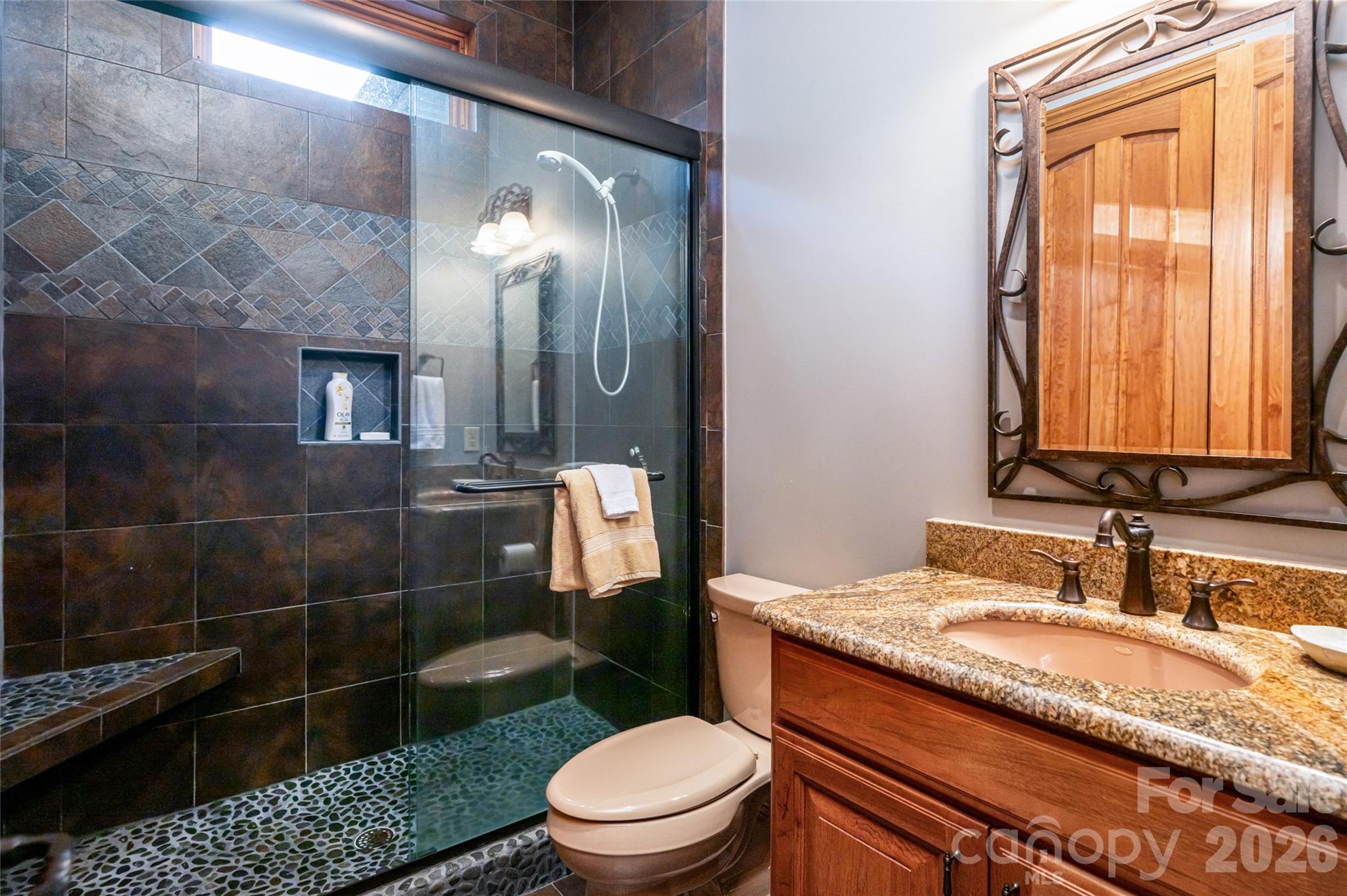 326 Summit Drive — Whittier