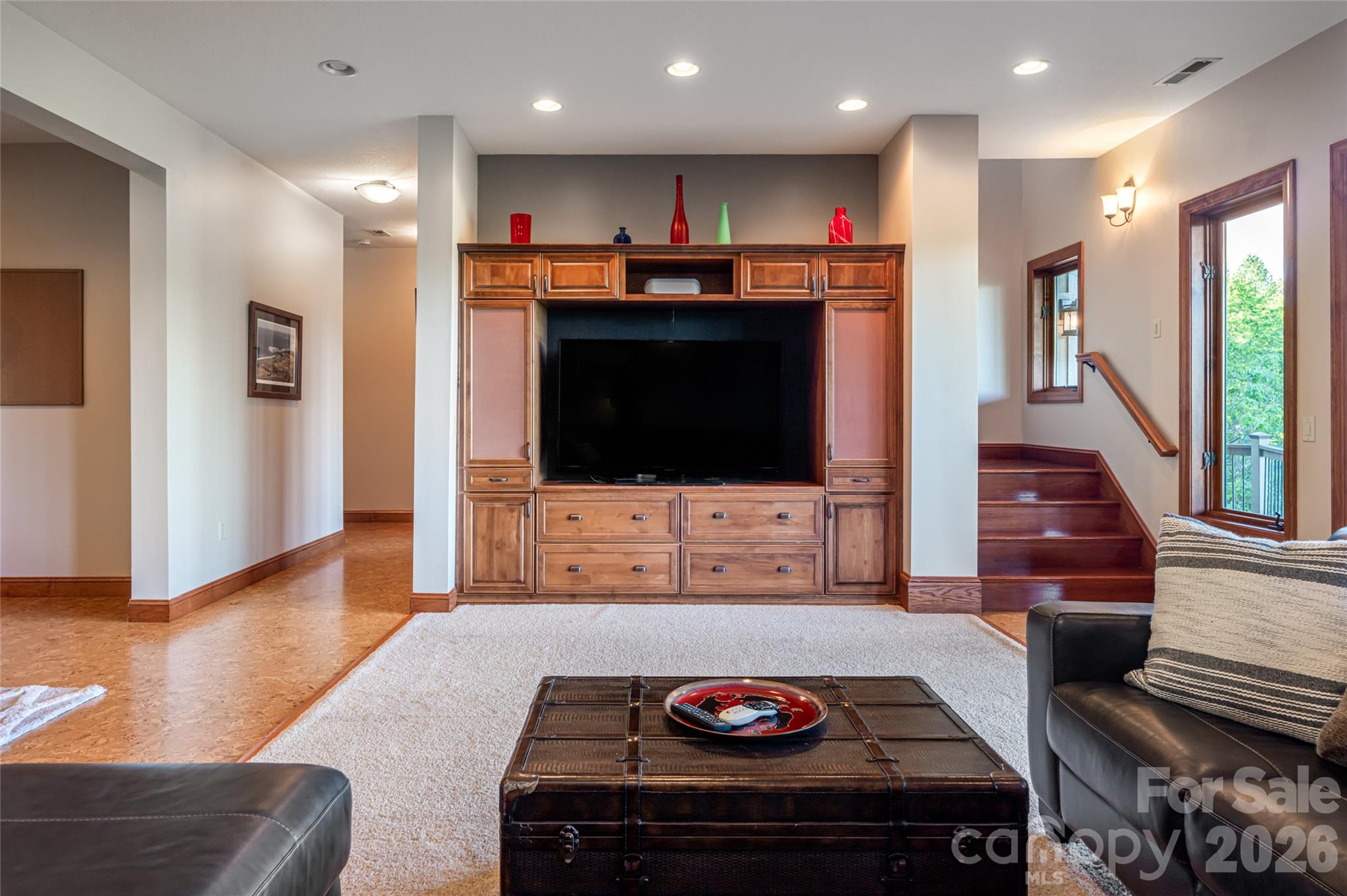 326 Summit Drive — Whittier