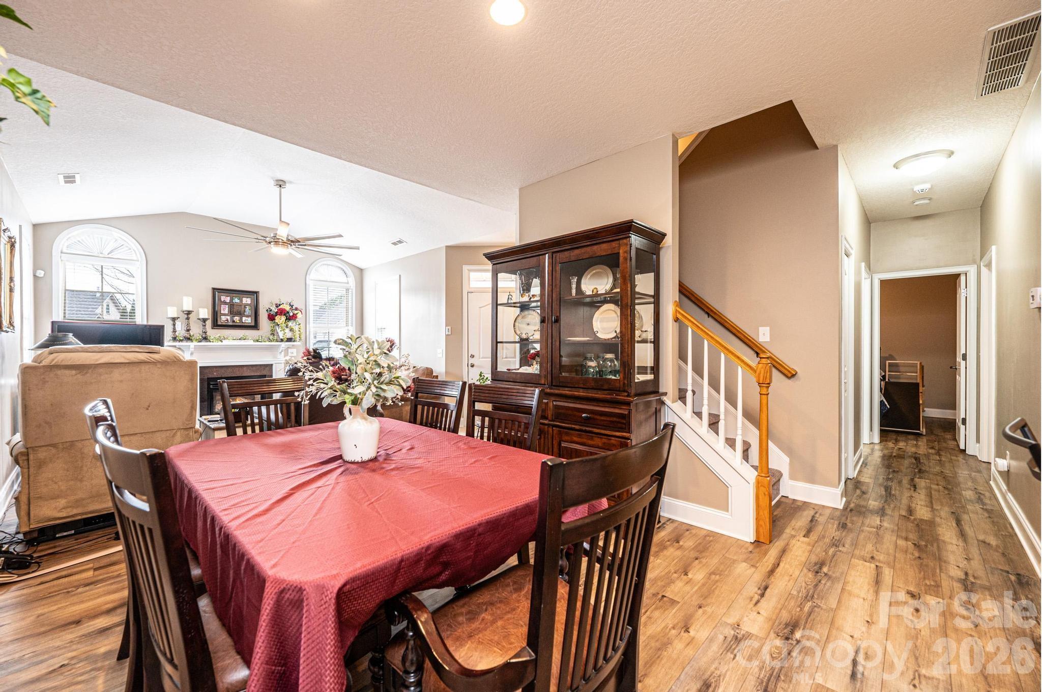 823 Wynnshire Drive #C — Hickory