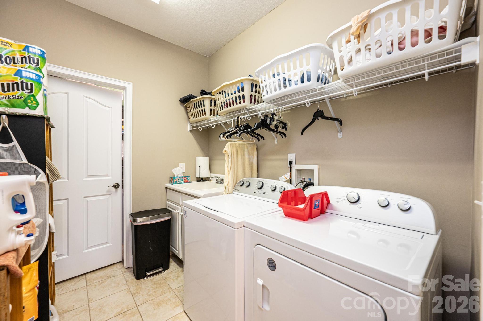 823 Wynnshire Drive #C — Hickory