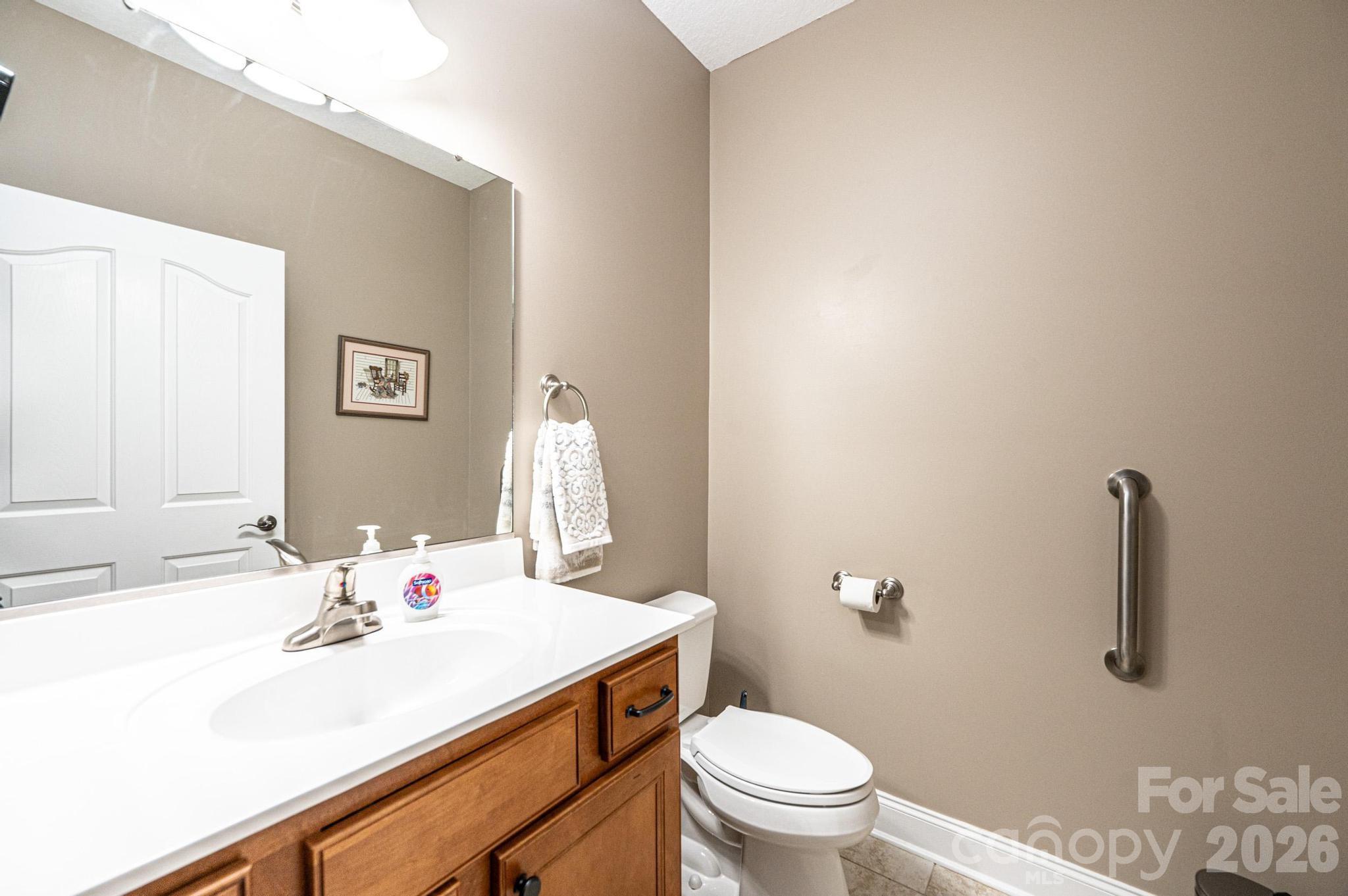 823 Wynnshire Drive #C — Hickory