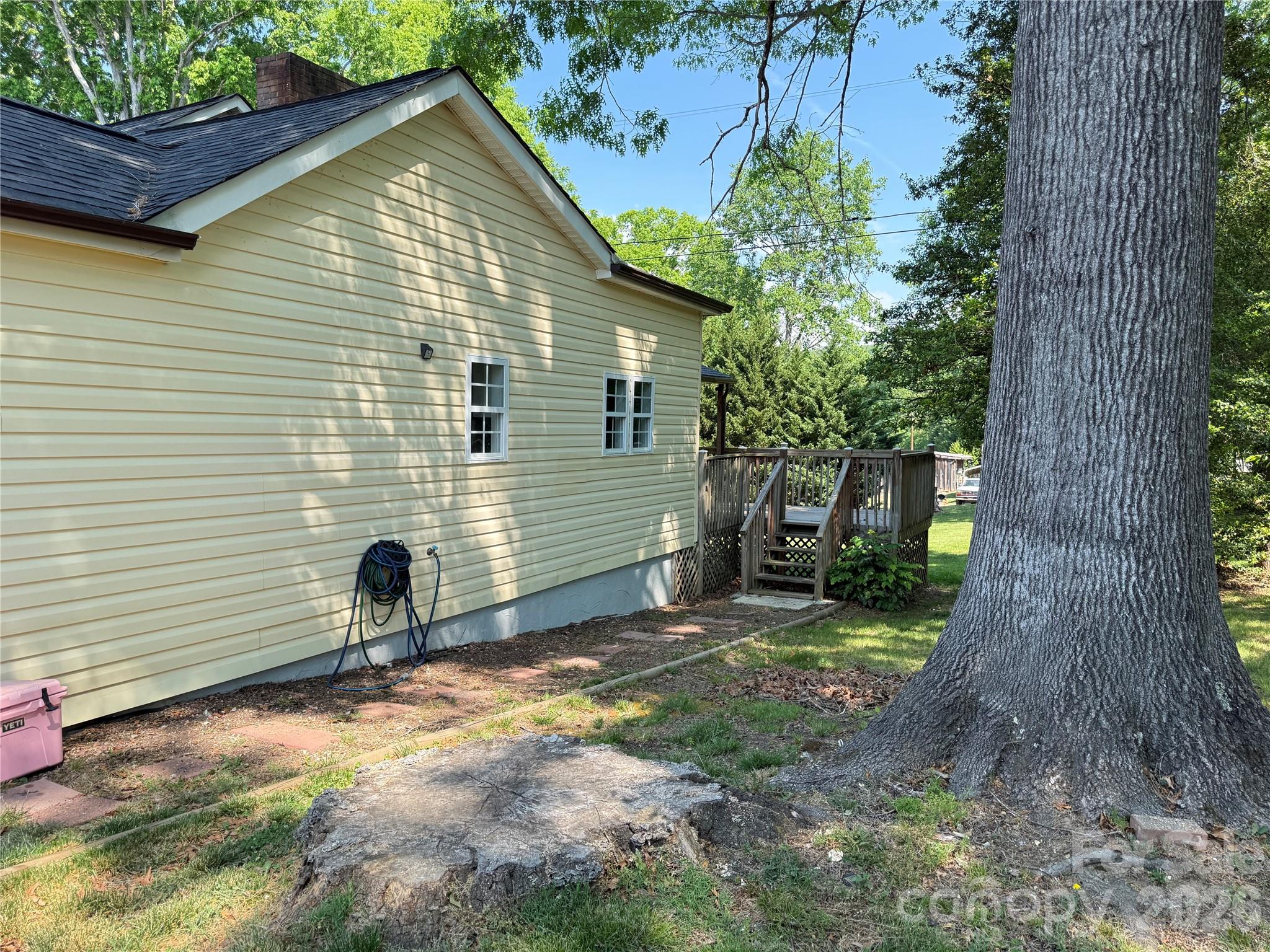 1442 Lee Pearson Road — Lenoir