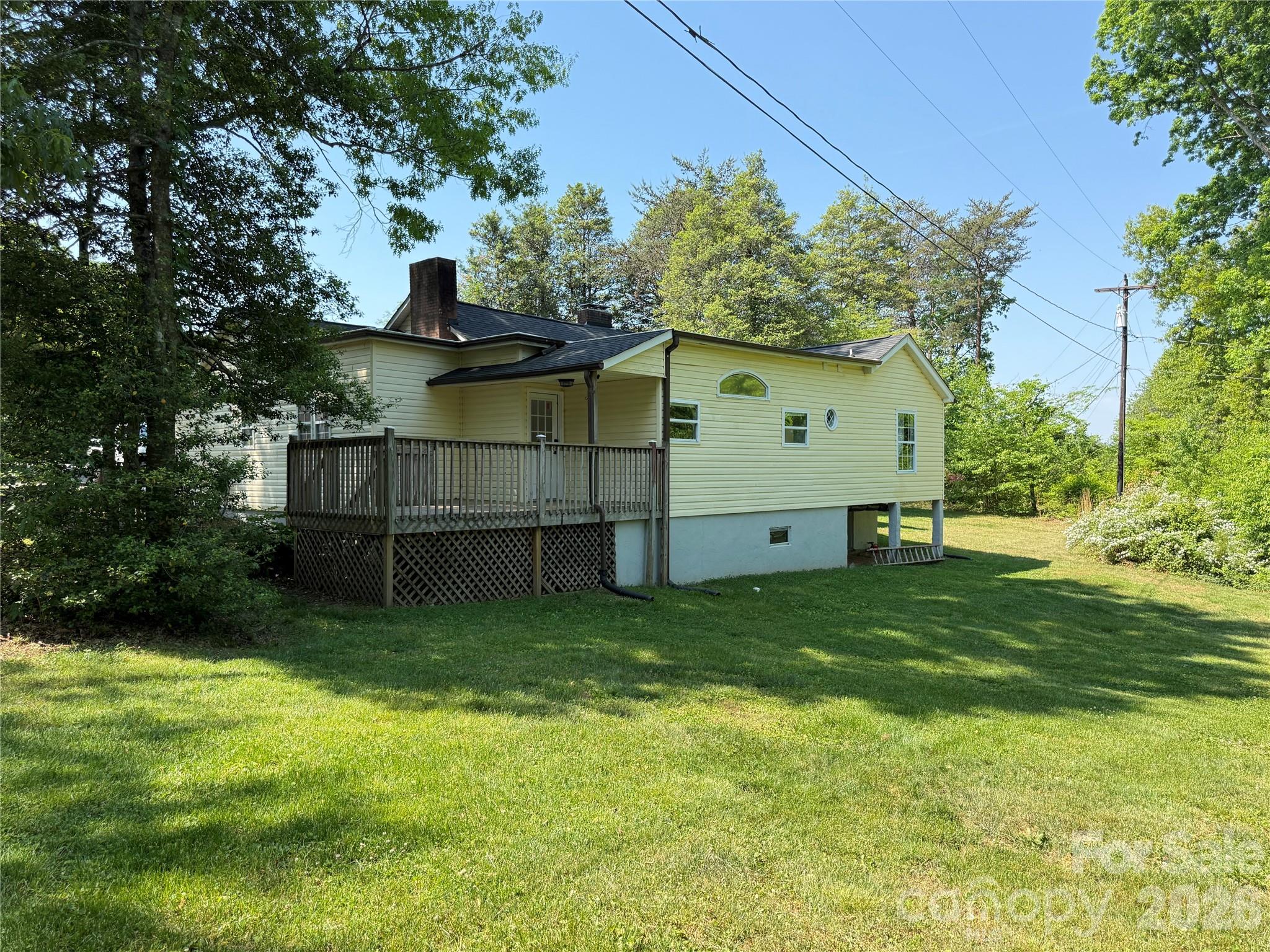 1442 Lee Pearson Road — Lenoir