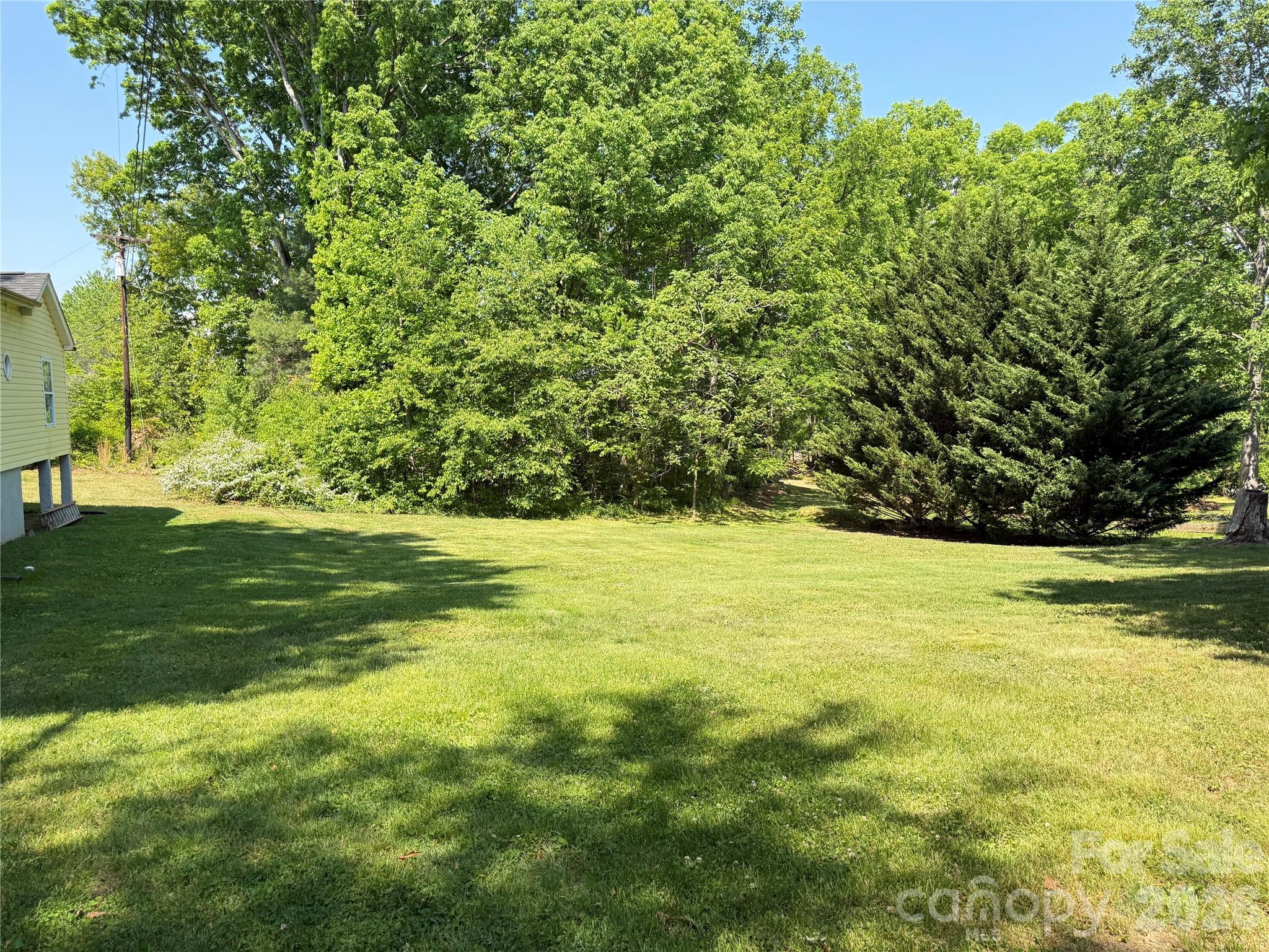 1442 Lee Pearson Road — Lenoir