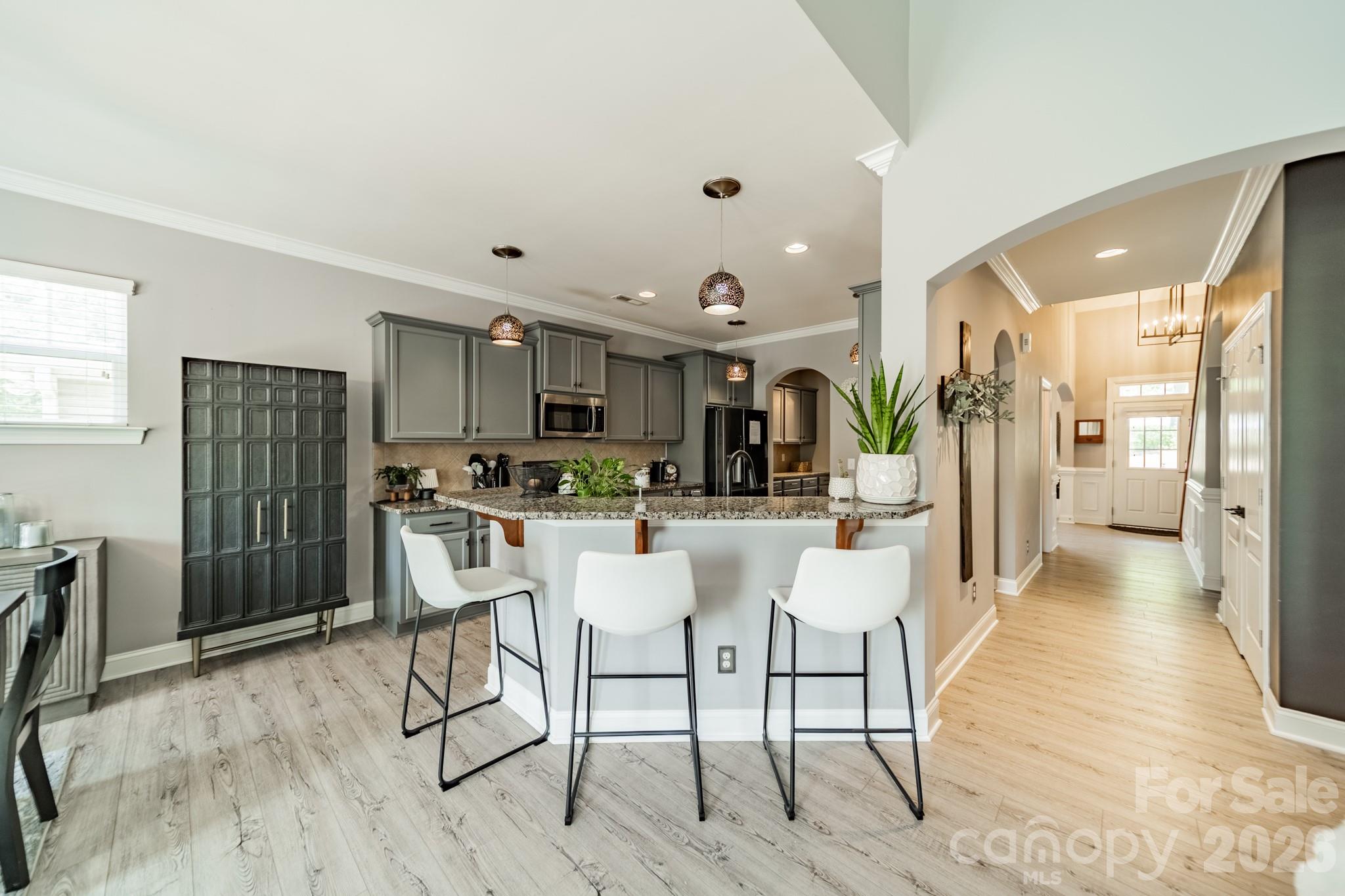 1204 Woodglen Lane — Matthews