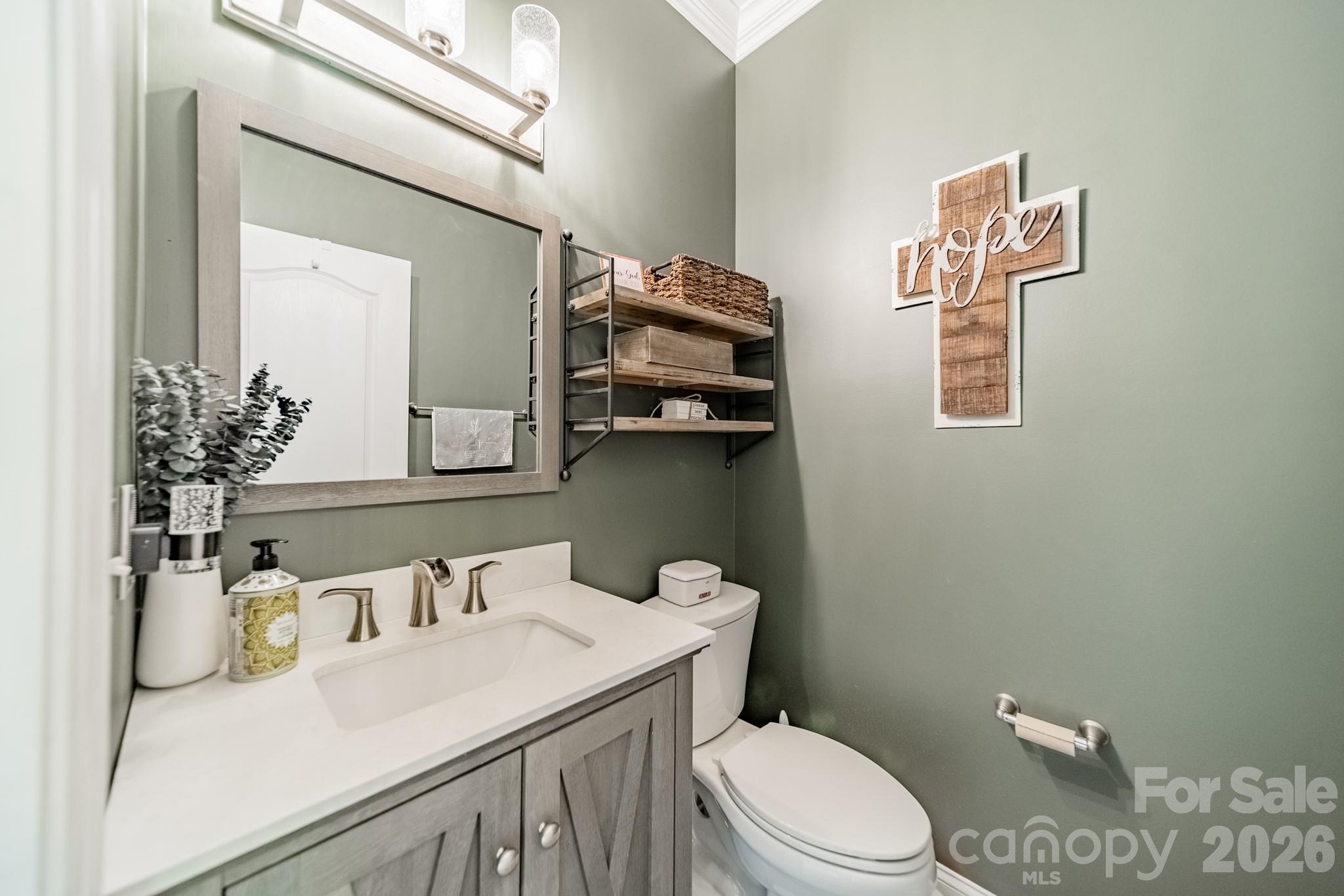 1204 Woodglen Lane — Matthews