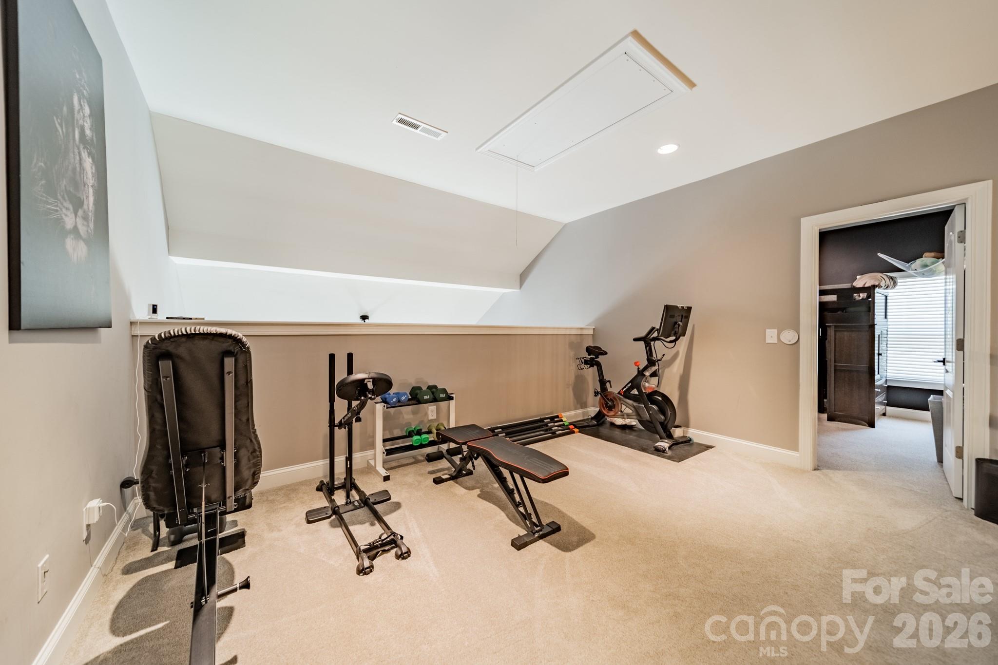 1204 Woodglen Lane — Matthews