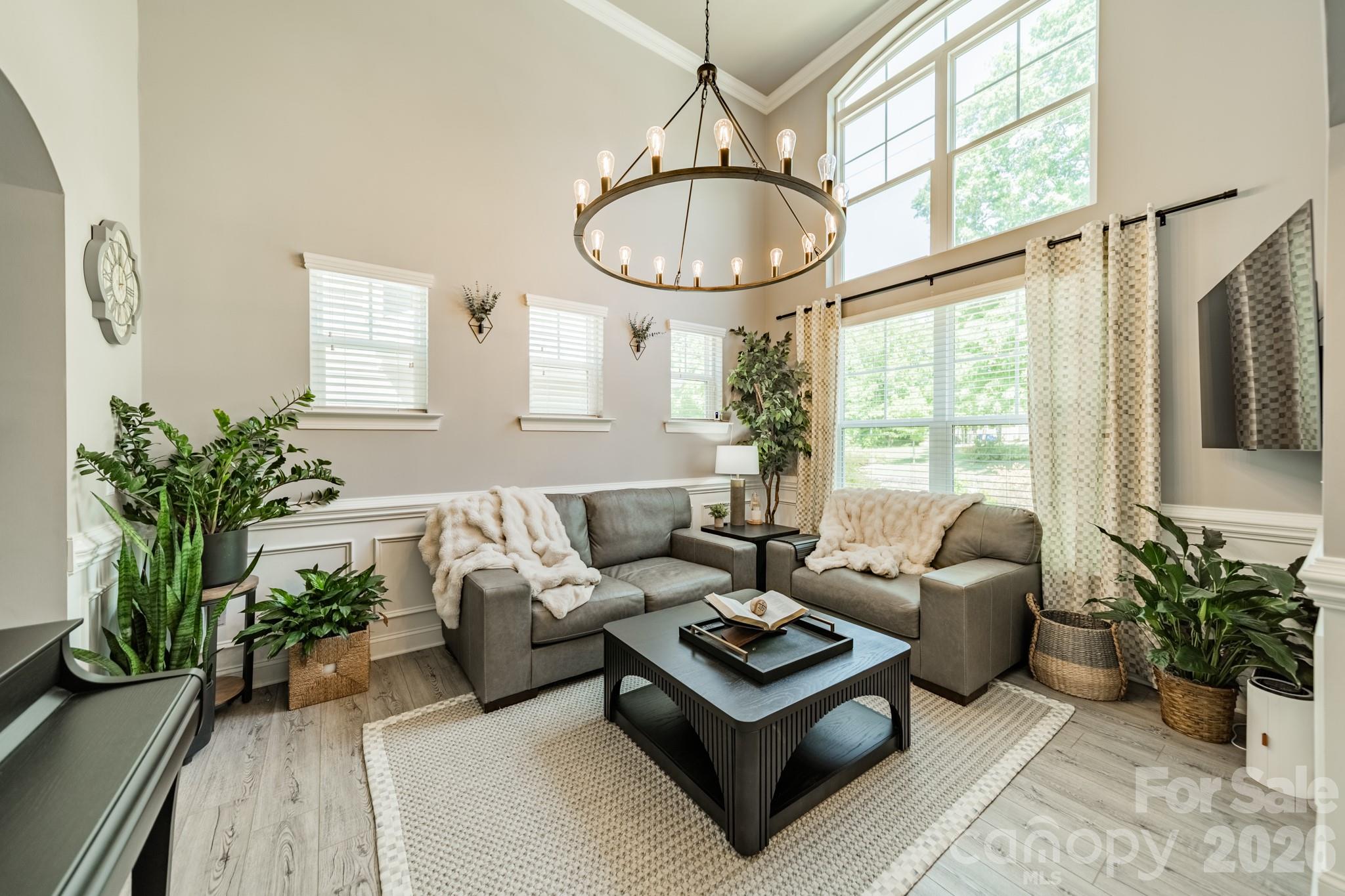 1204 Woodglen Lane — Matthews