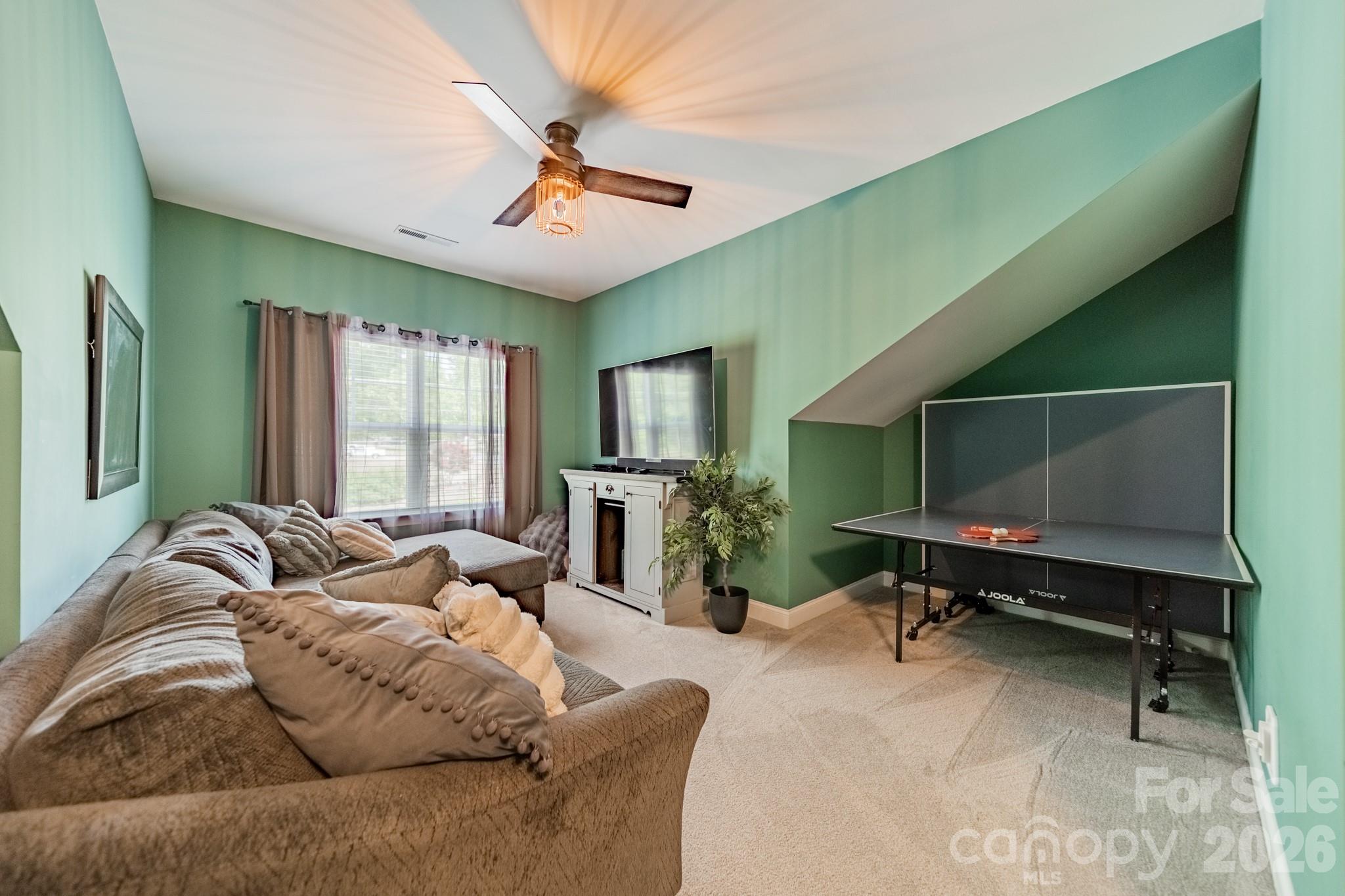 1204 Woodglen Lane — Matthews