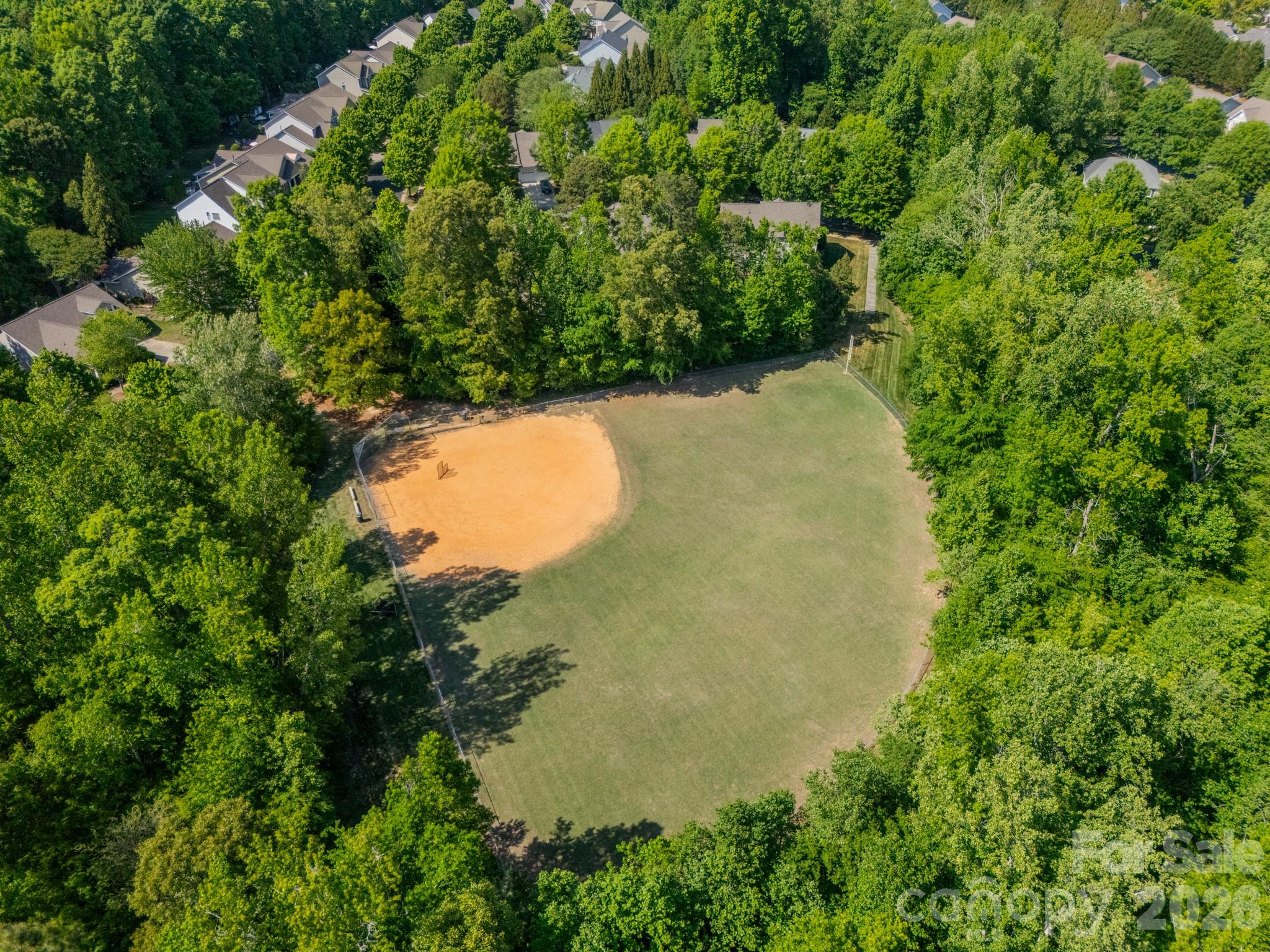 1204 Woodglen Lane — Matthews