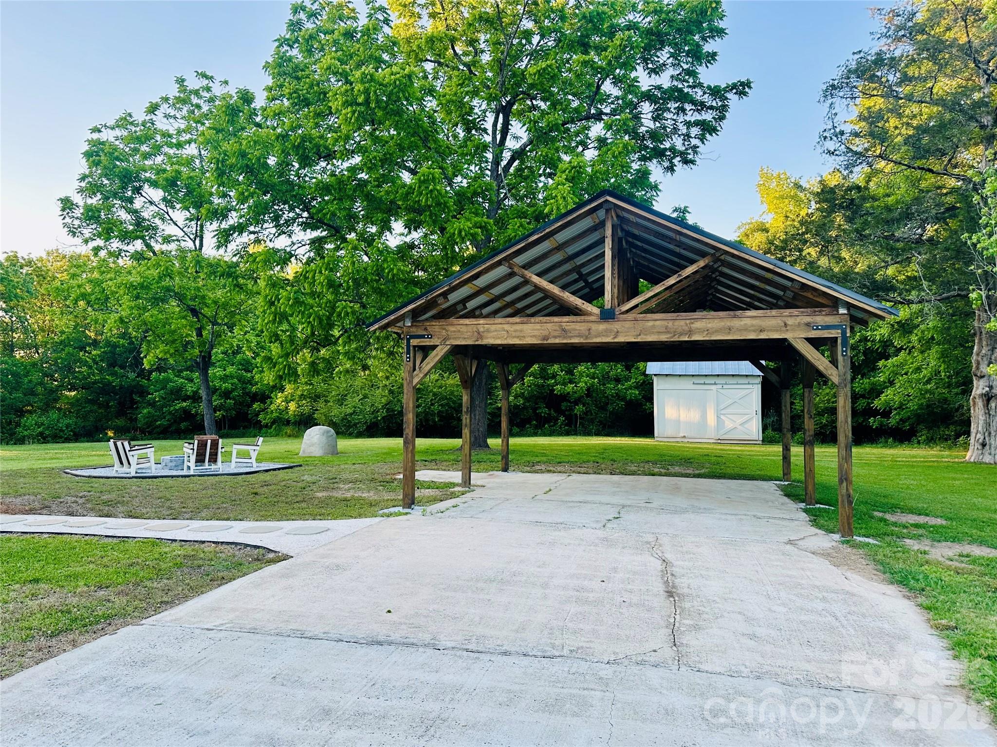 604 Ferguson Ridge Road — Gastonia
