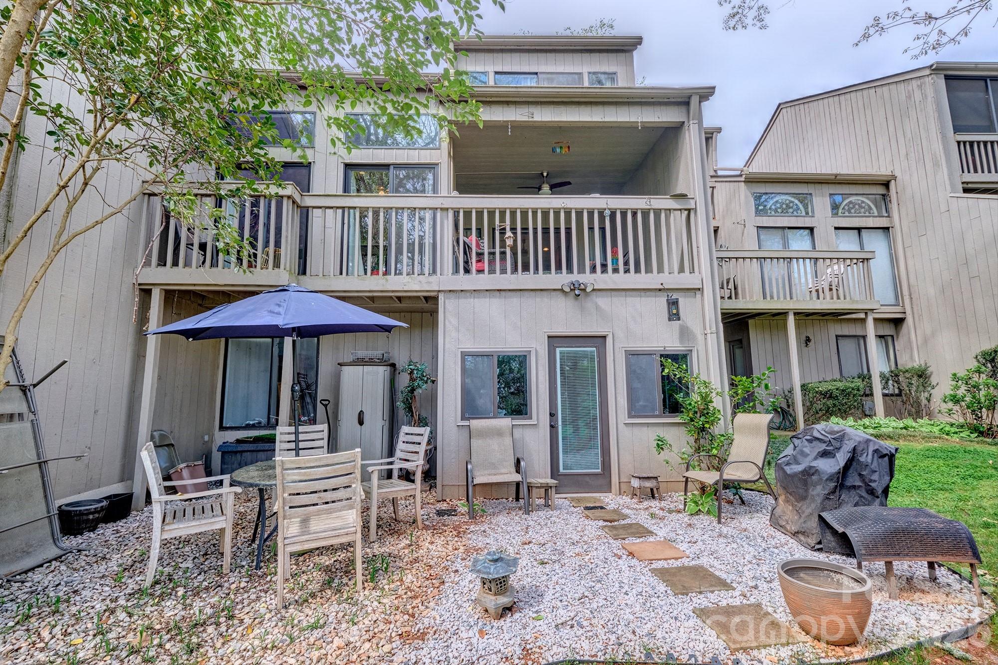 134 Pine Grove Circle — Lake Wylie