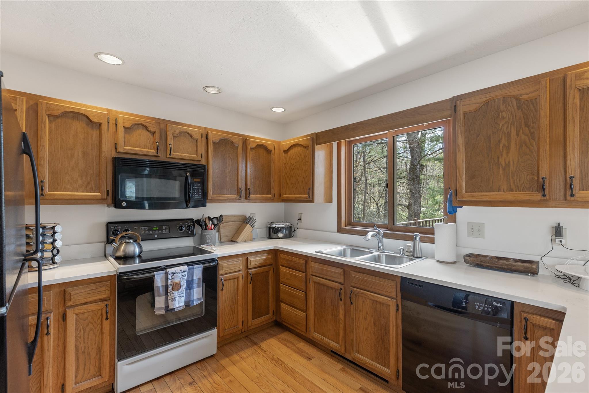 46 Poplar Court — Sapphire