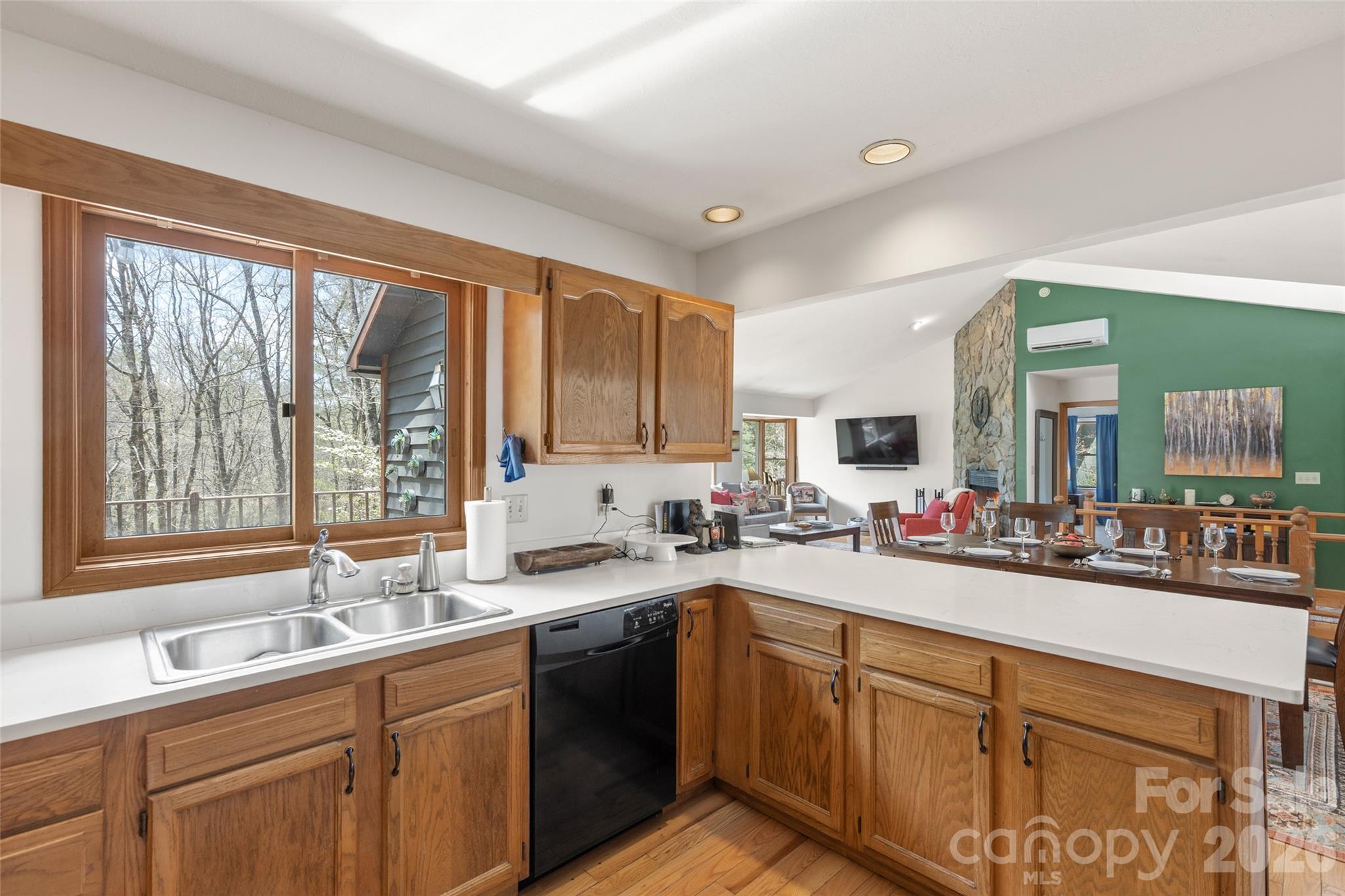 46 Poplar Court — Sapphire