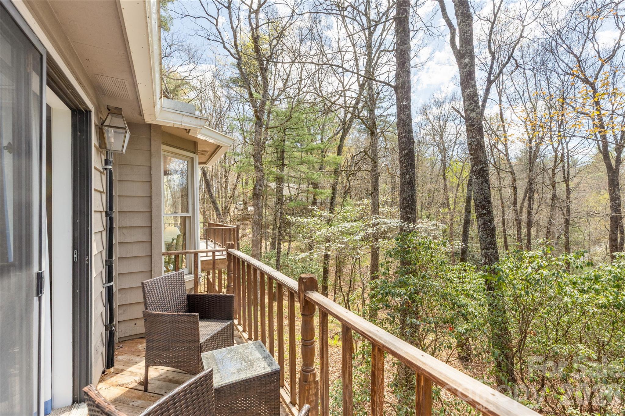 46 Poplar Court — Sapphire