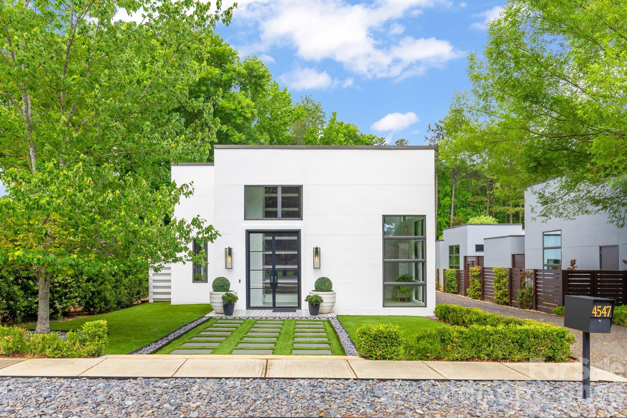 4547 Craig Avenue — Charlotte