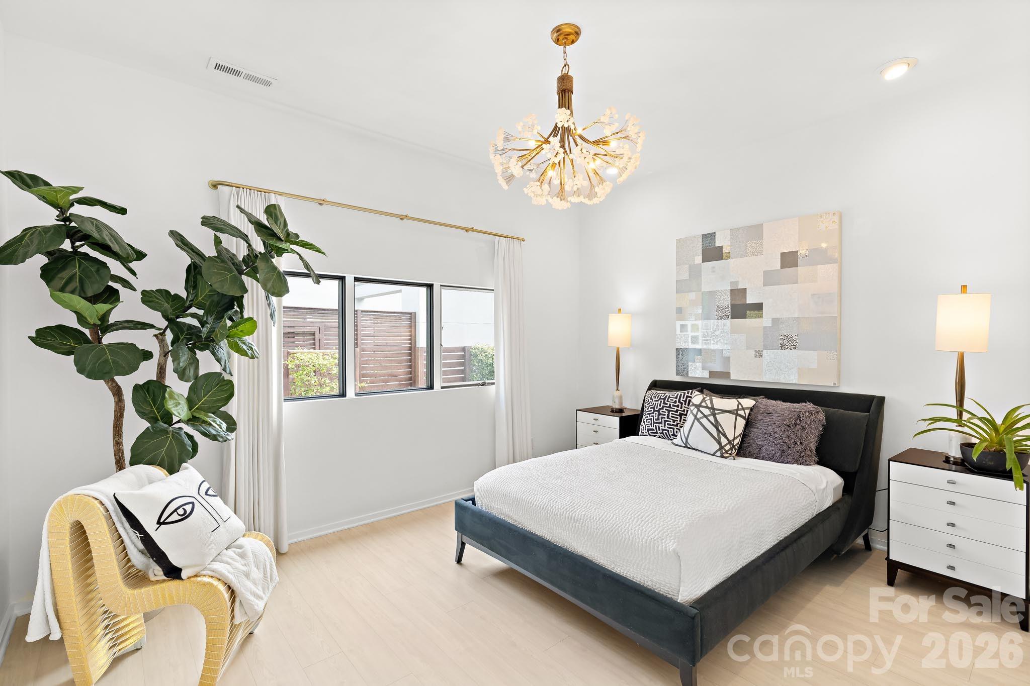 4547 Craig Avenue — Charlotte
