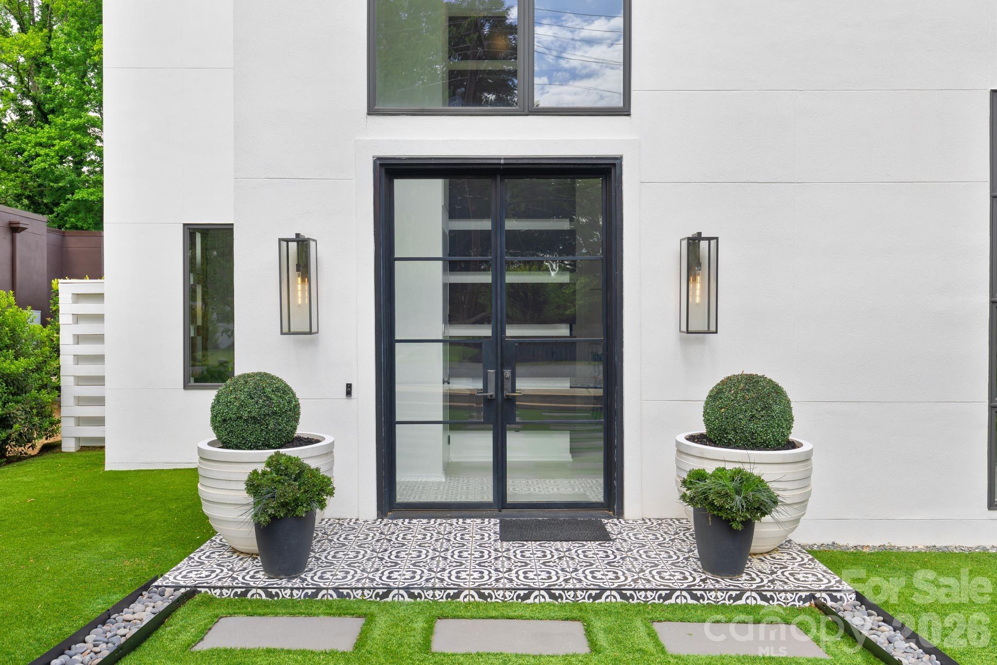 4547 Craig Avenue — Charlotte