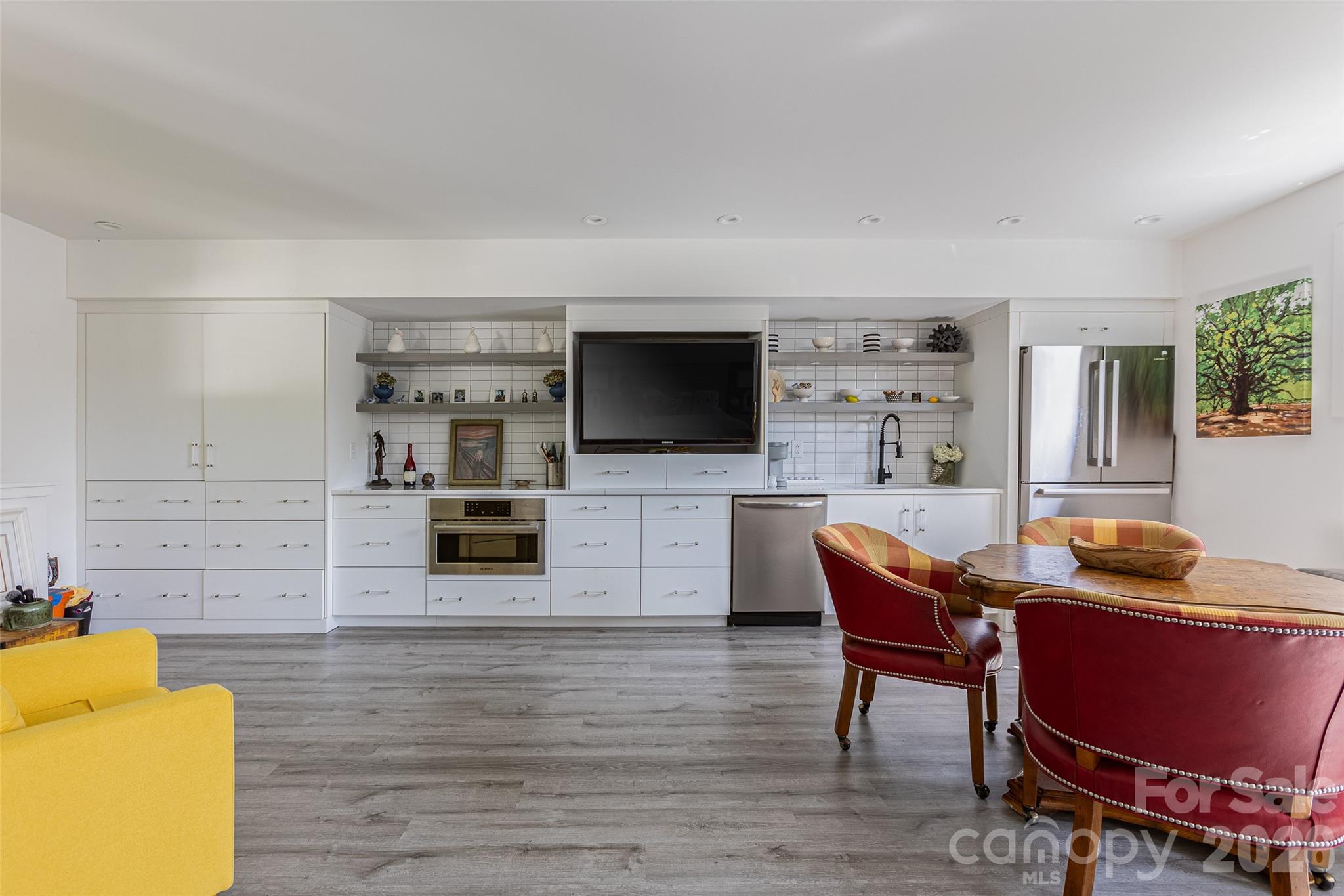 4547 Craig Avenue — Charlotte