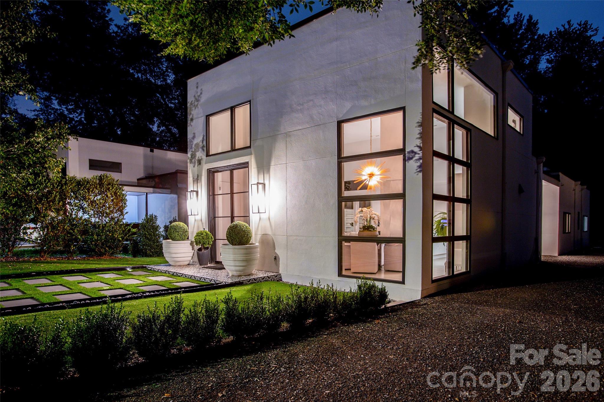 4547 Craig Avenue — Charlotte