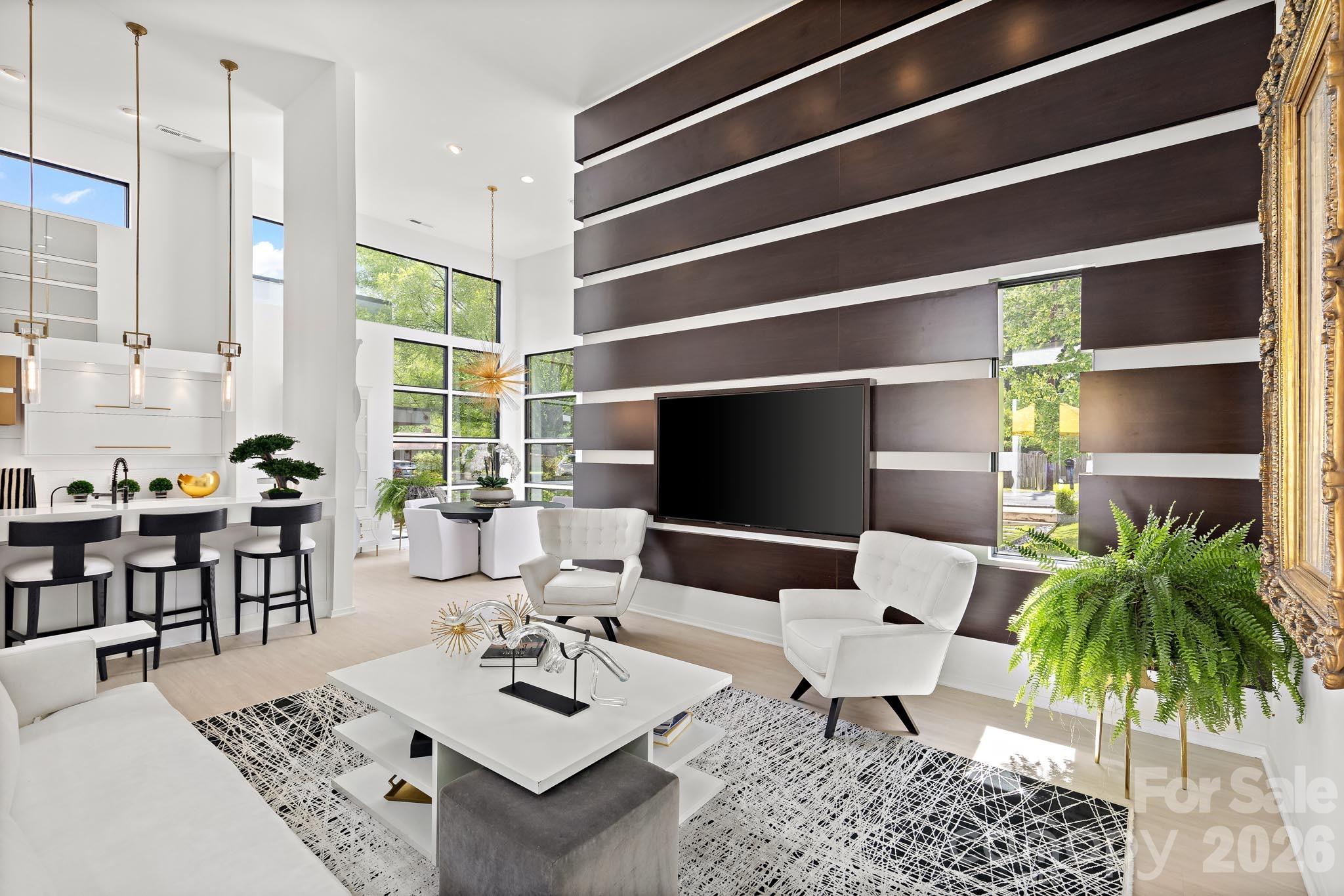 4547 Craig Avenue — Charlotte