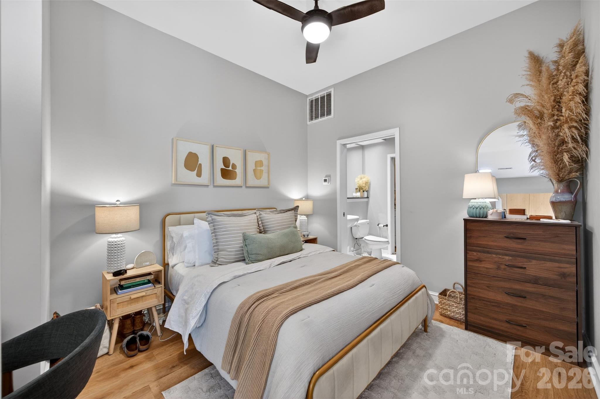 2125 Southend Drive #334 — Charlotte
