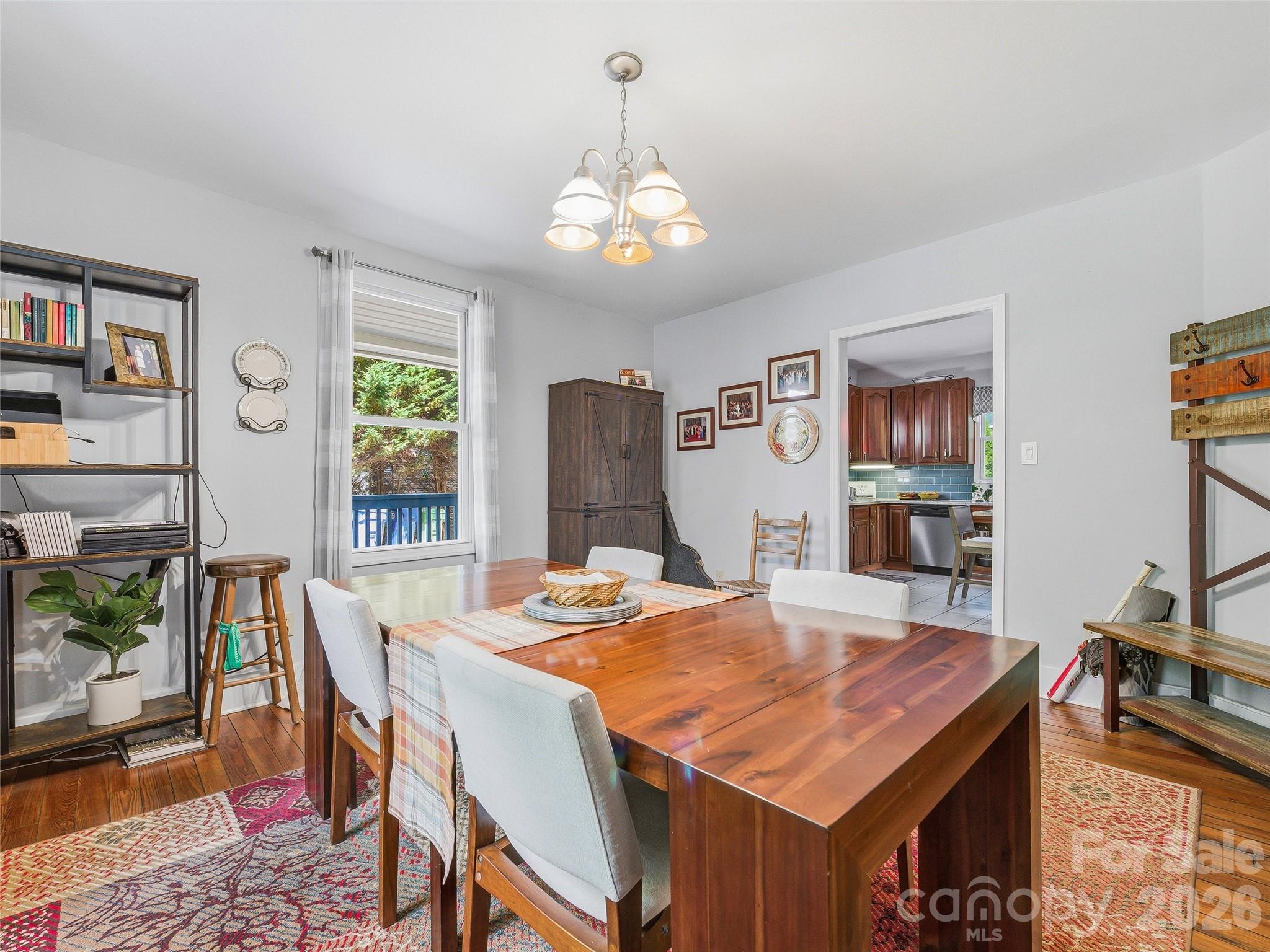 95 Baker Avenue — Asheville