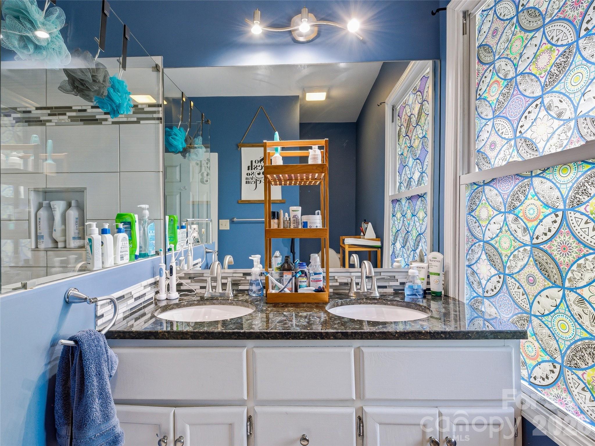 95 Baker Avenue — Asheville
