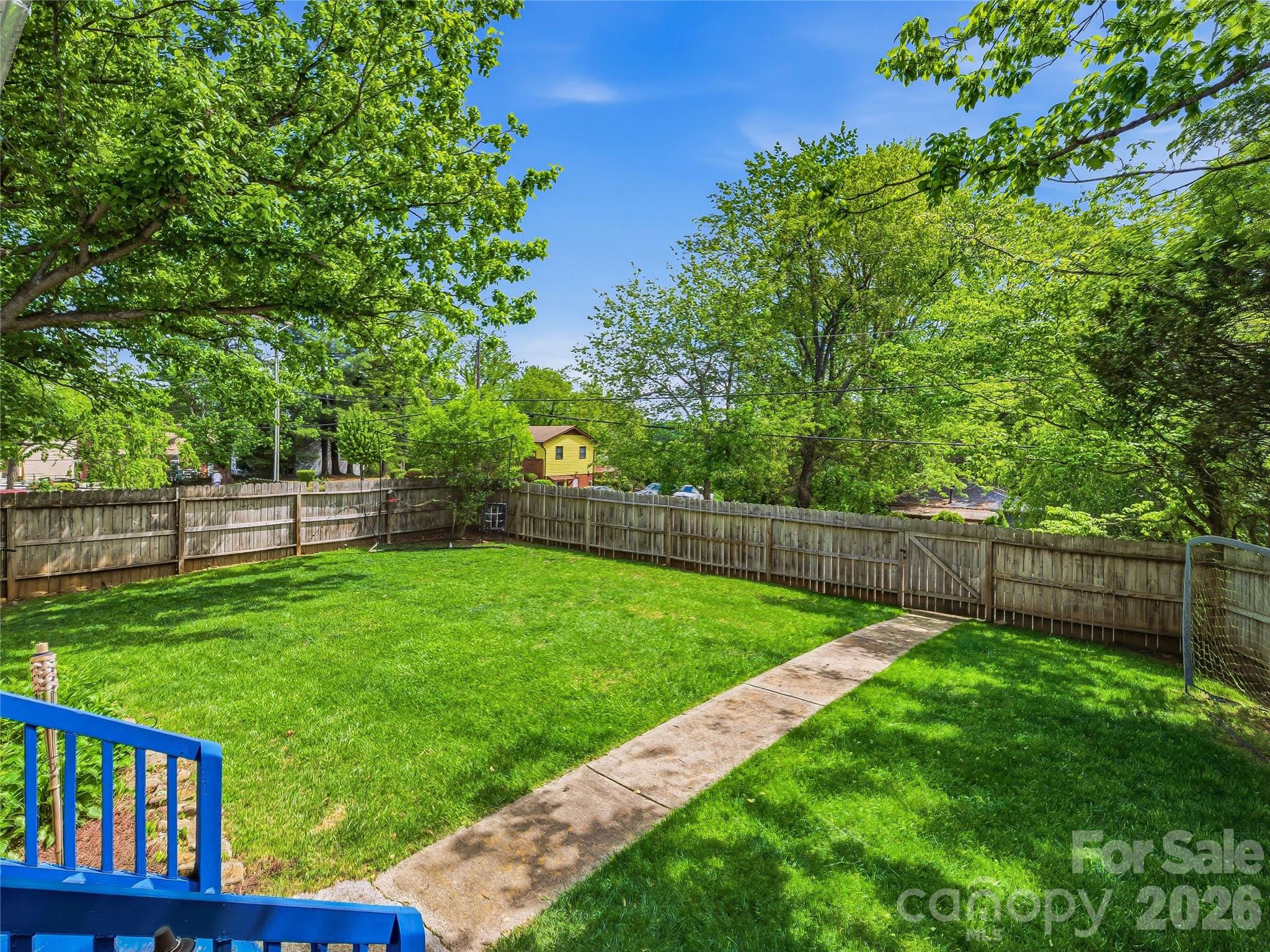 95 Baker Avenue — Asheville
