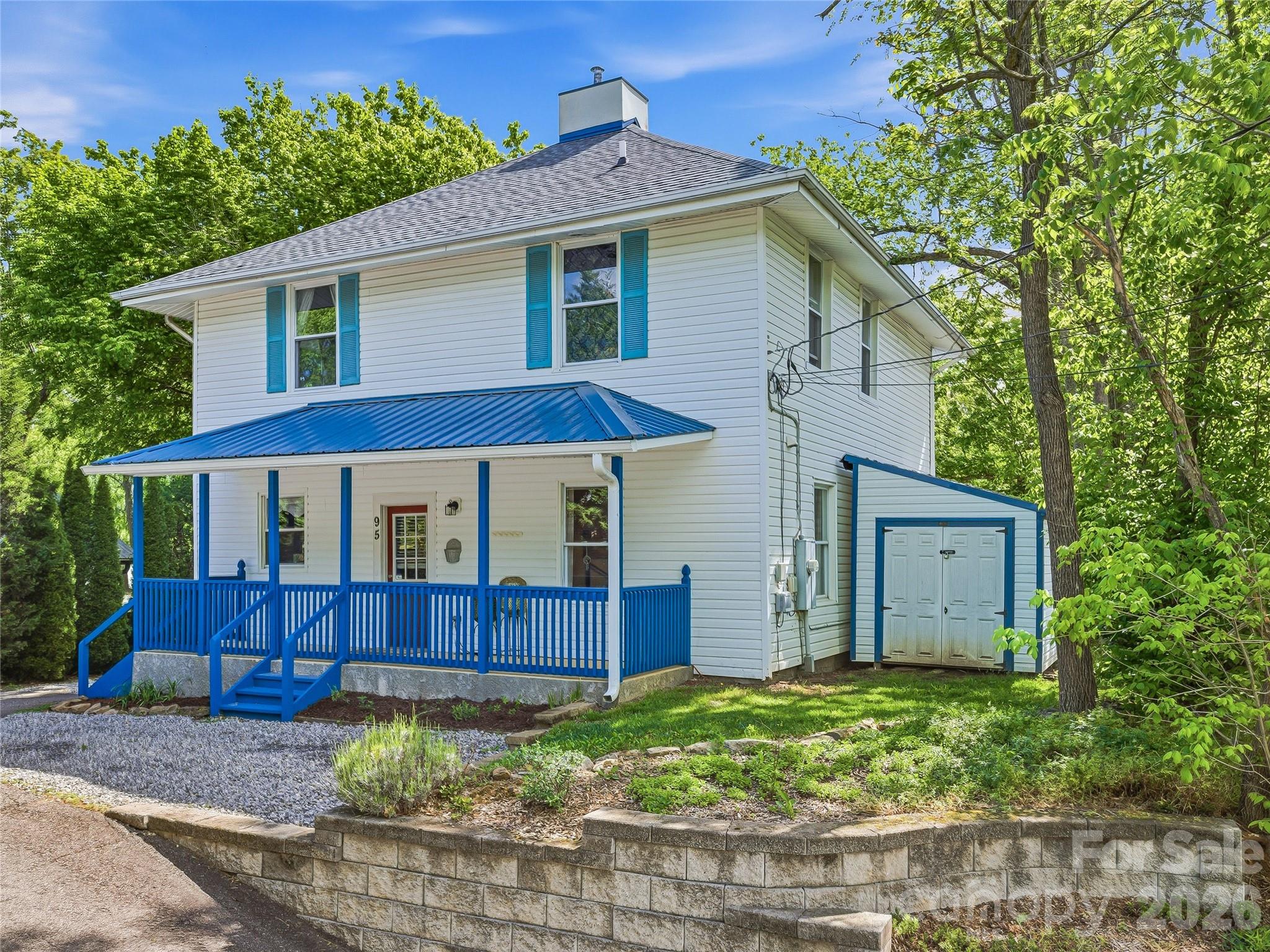 95 Baker Avenue — Asheville