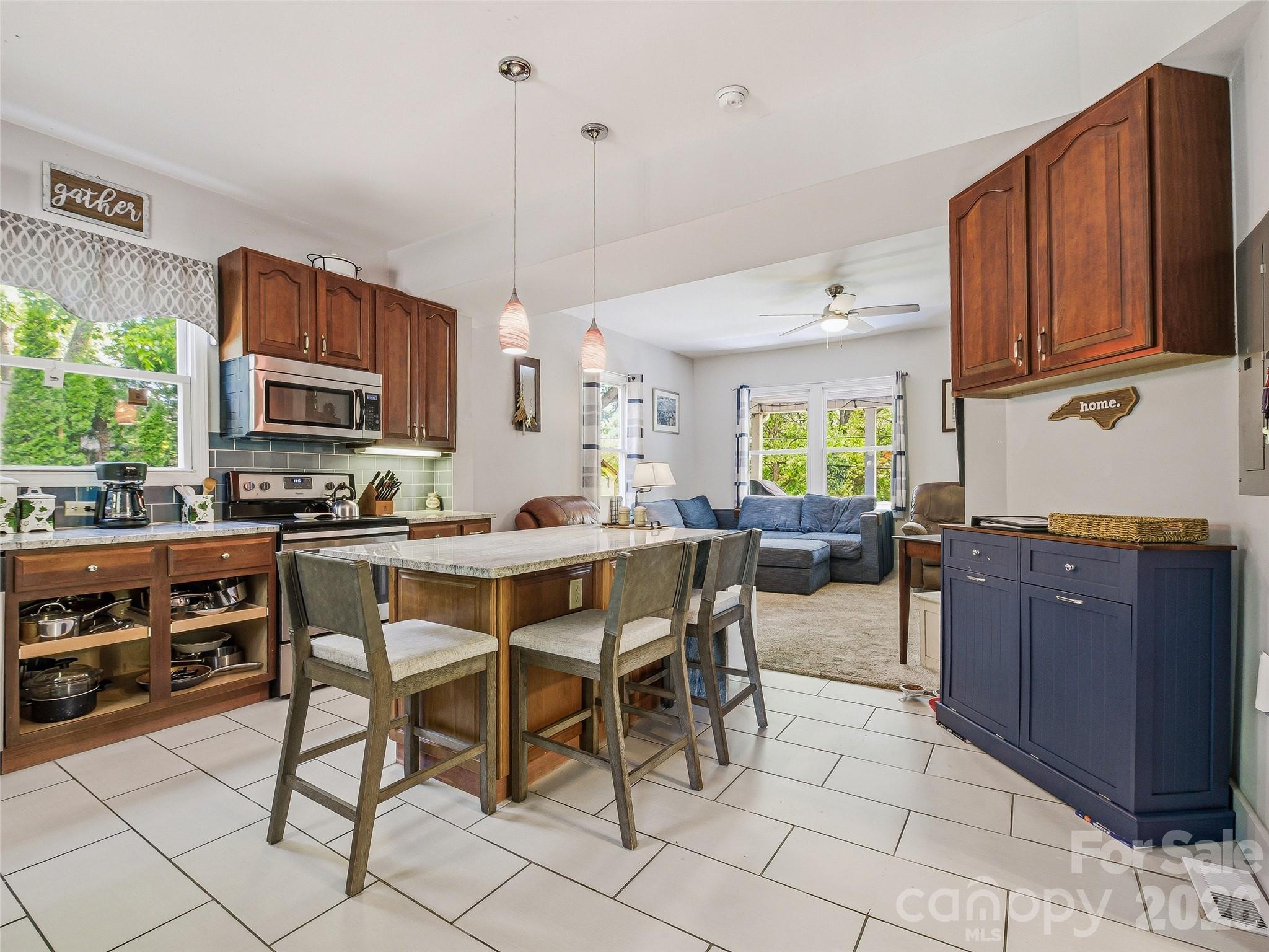 95 Baker Avenue — Asheville