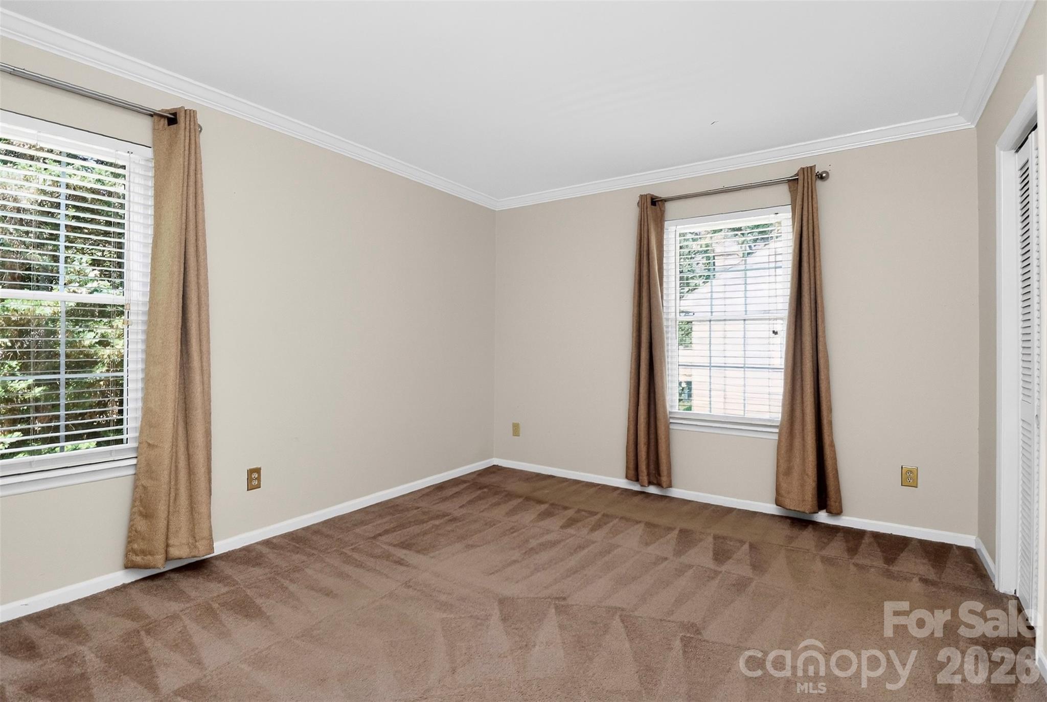 9234 Kings Canyon Drive — Charlotte