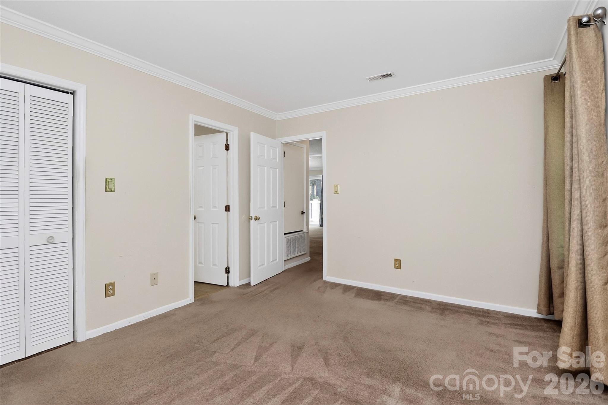 9234 Kings Canyon Drive — Charlotte