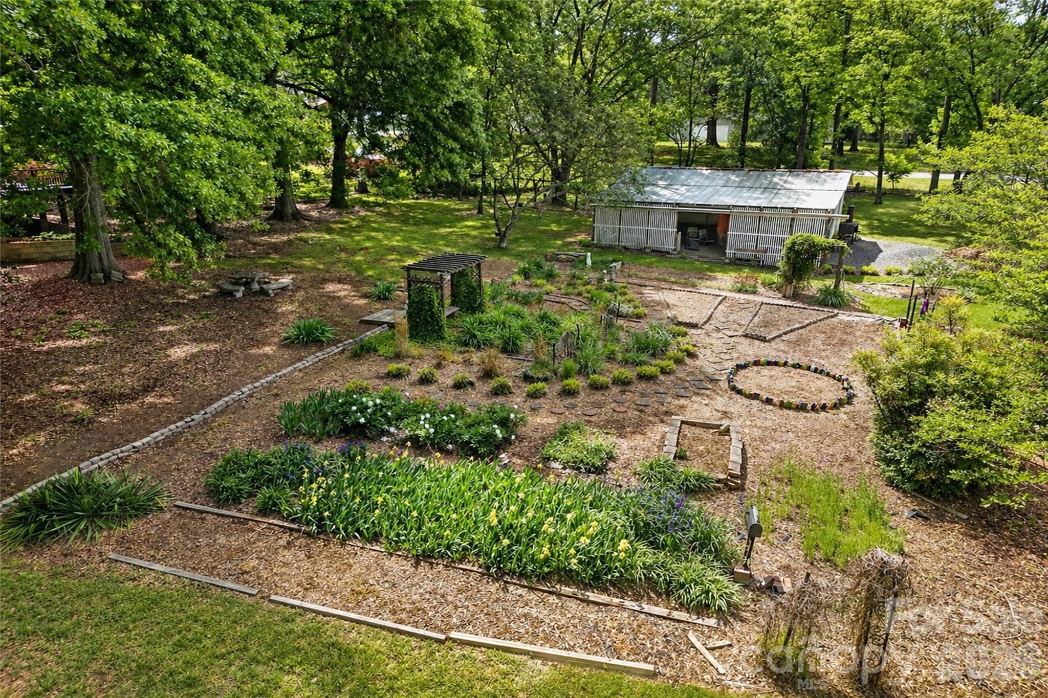 270 Lewis Ferry Road — Statesville