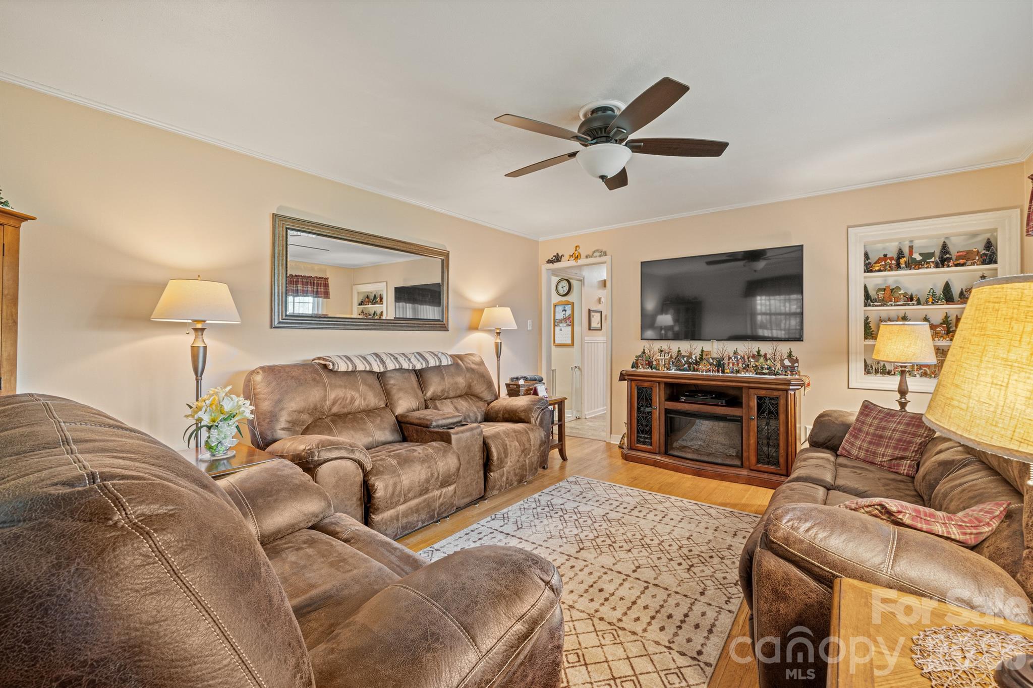 2359 Hendrix Road — Maiden