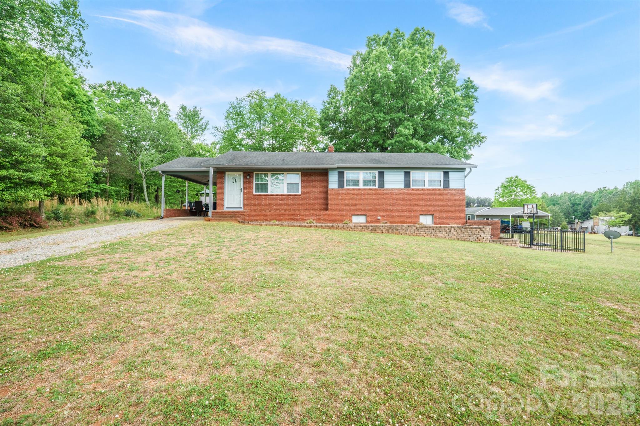 2359 Hendrix Road — Maiden