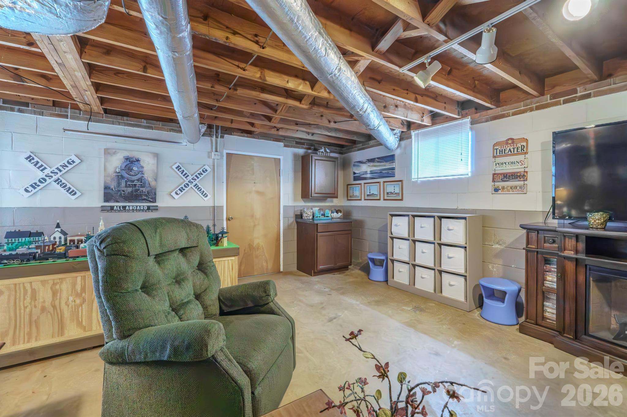2359 Hendrix Road — Maiden