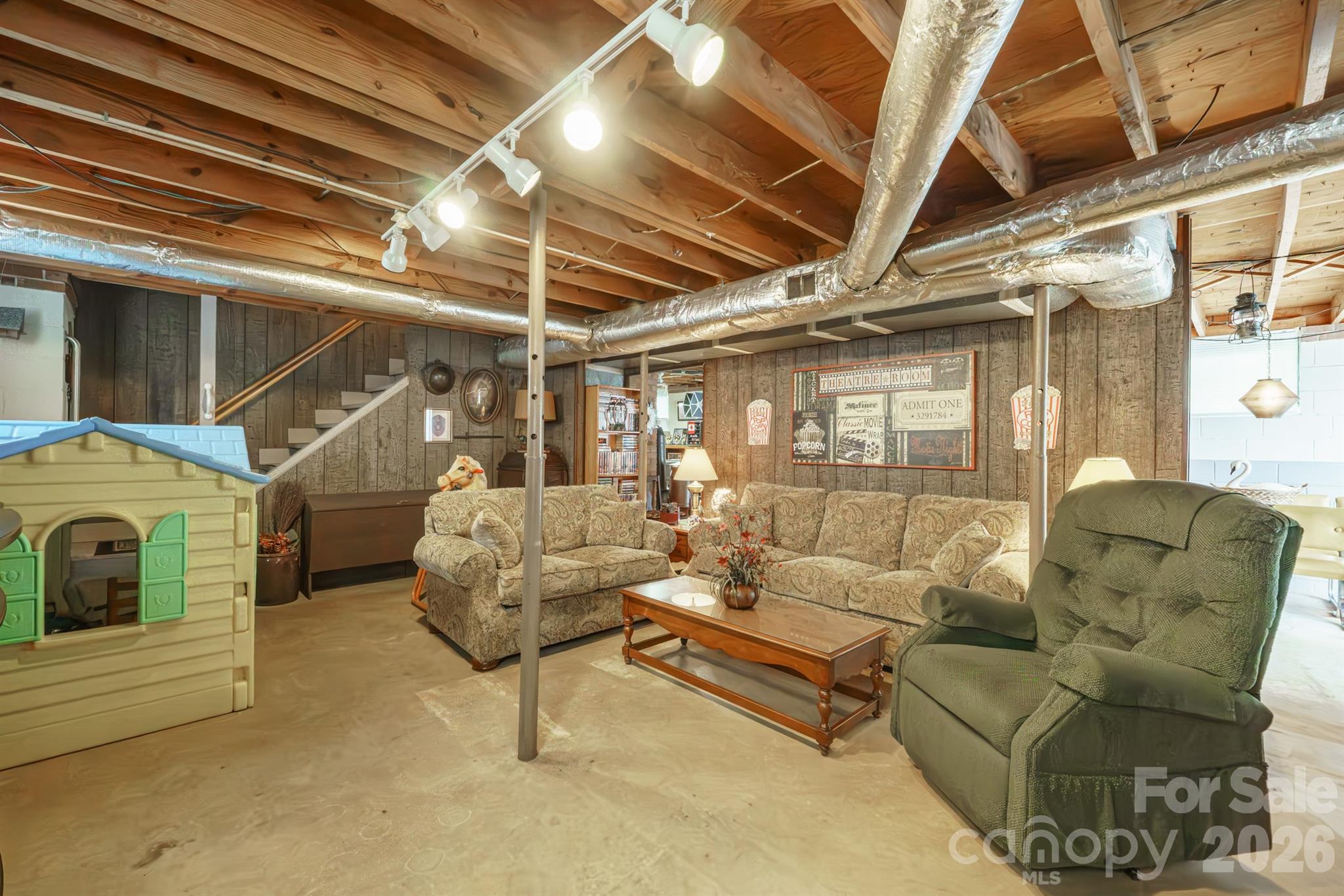 2359 Hendrix Road — Maiden