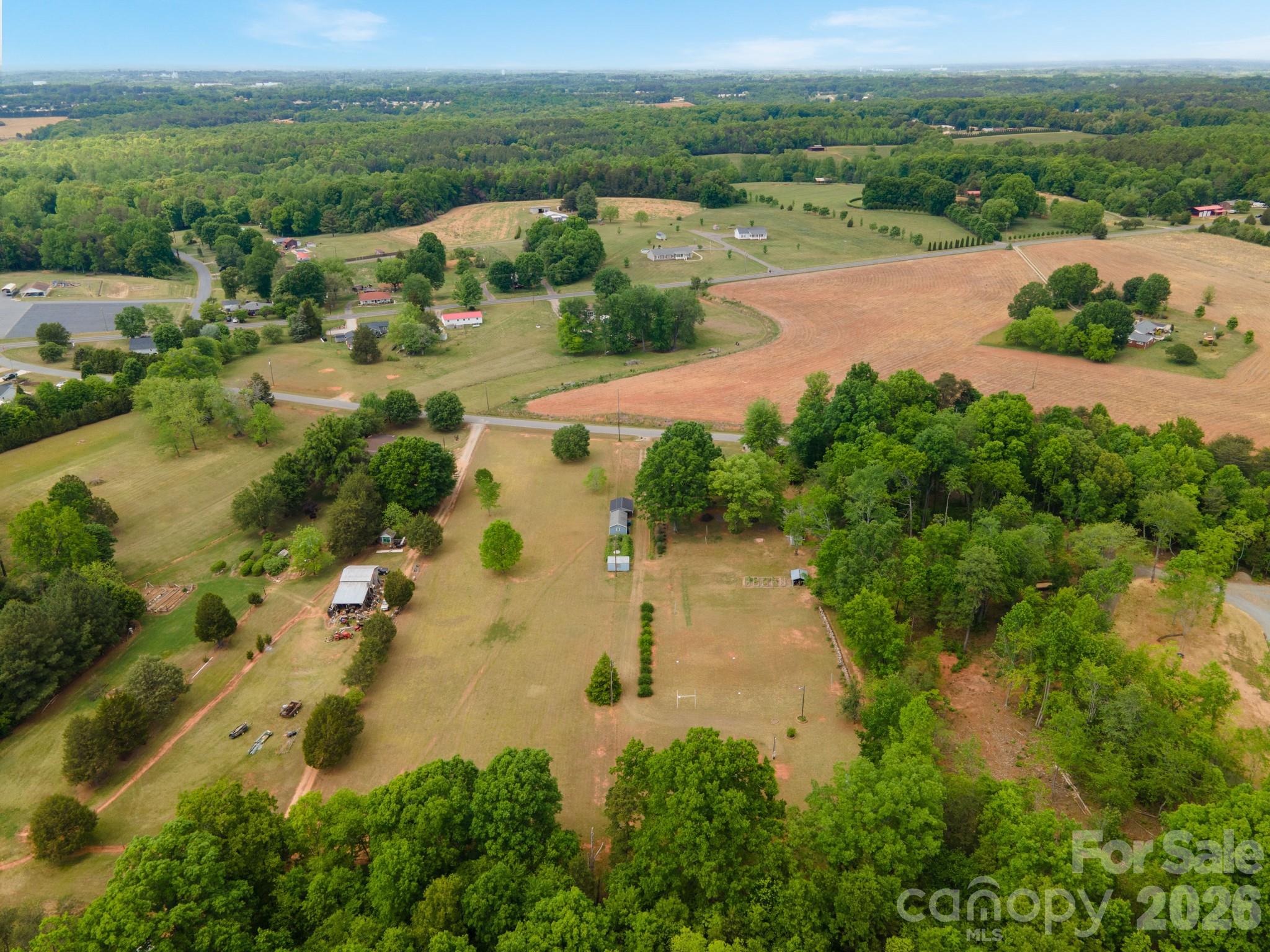 2359 Hendrix Road — Maiden
