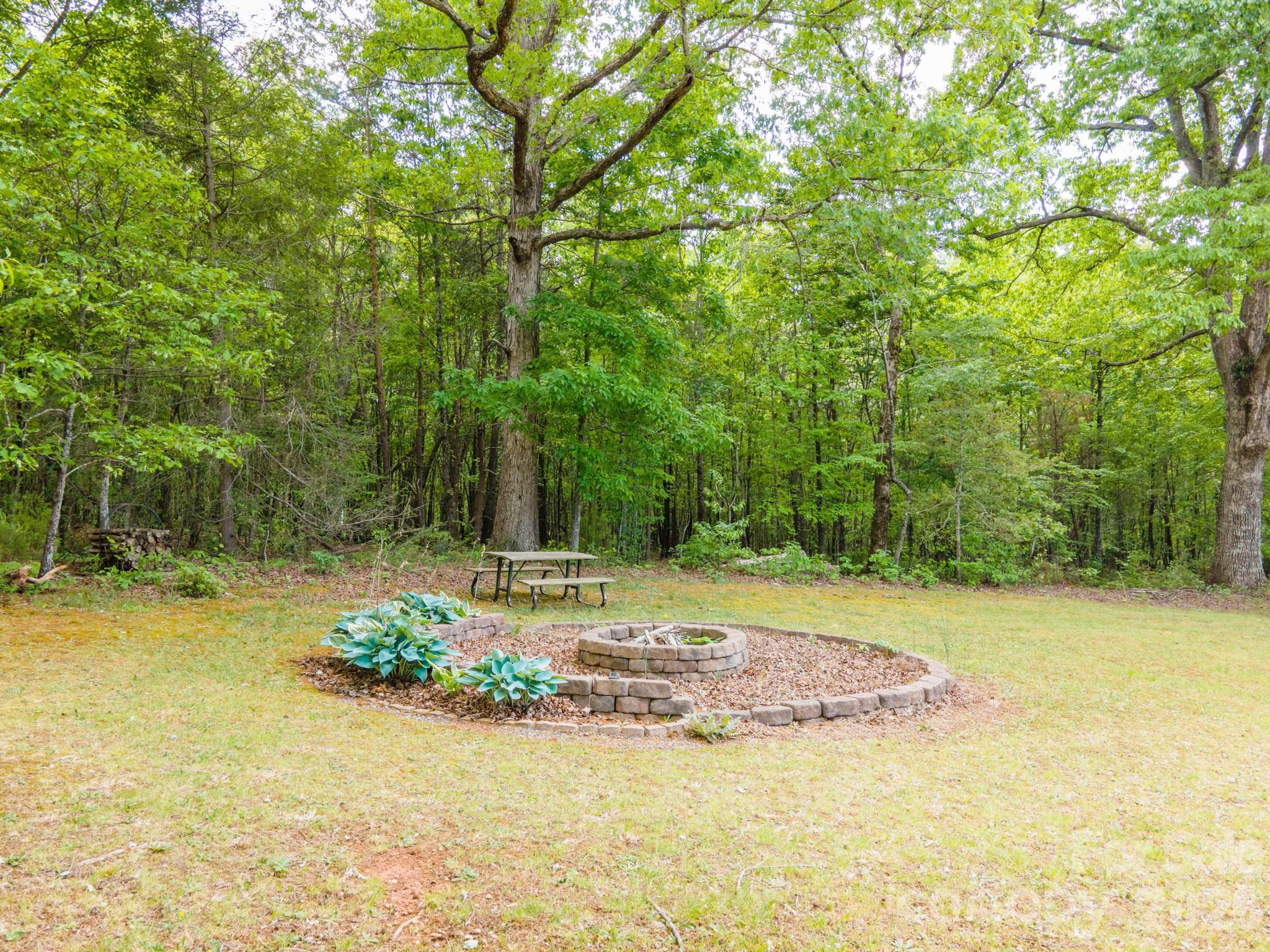 2359 Hendrix Road — Maiden