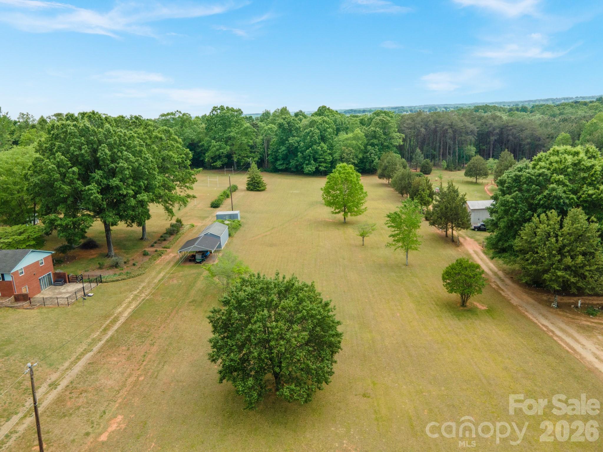 2359 Hendrix Road — Maiden
