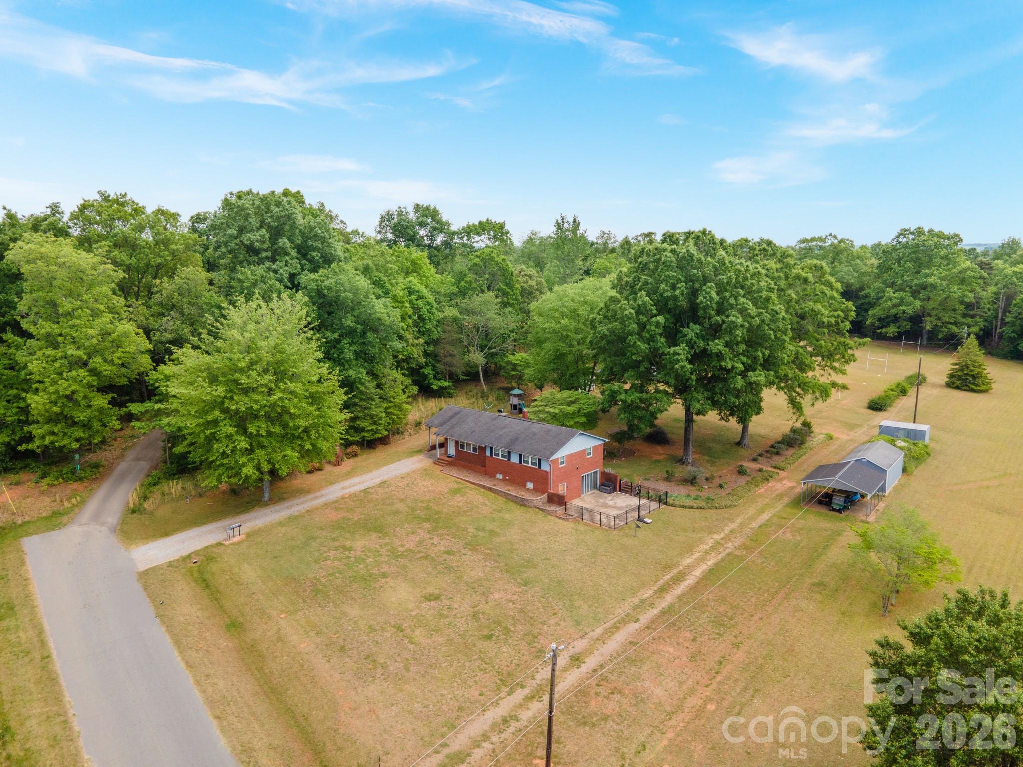 2359 Hendrix Road — Maiden