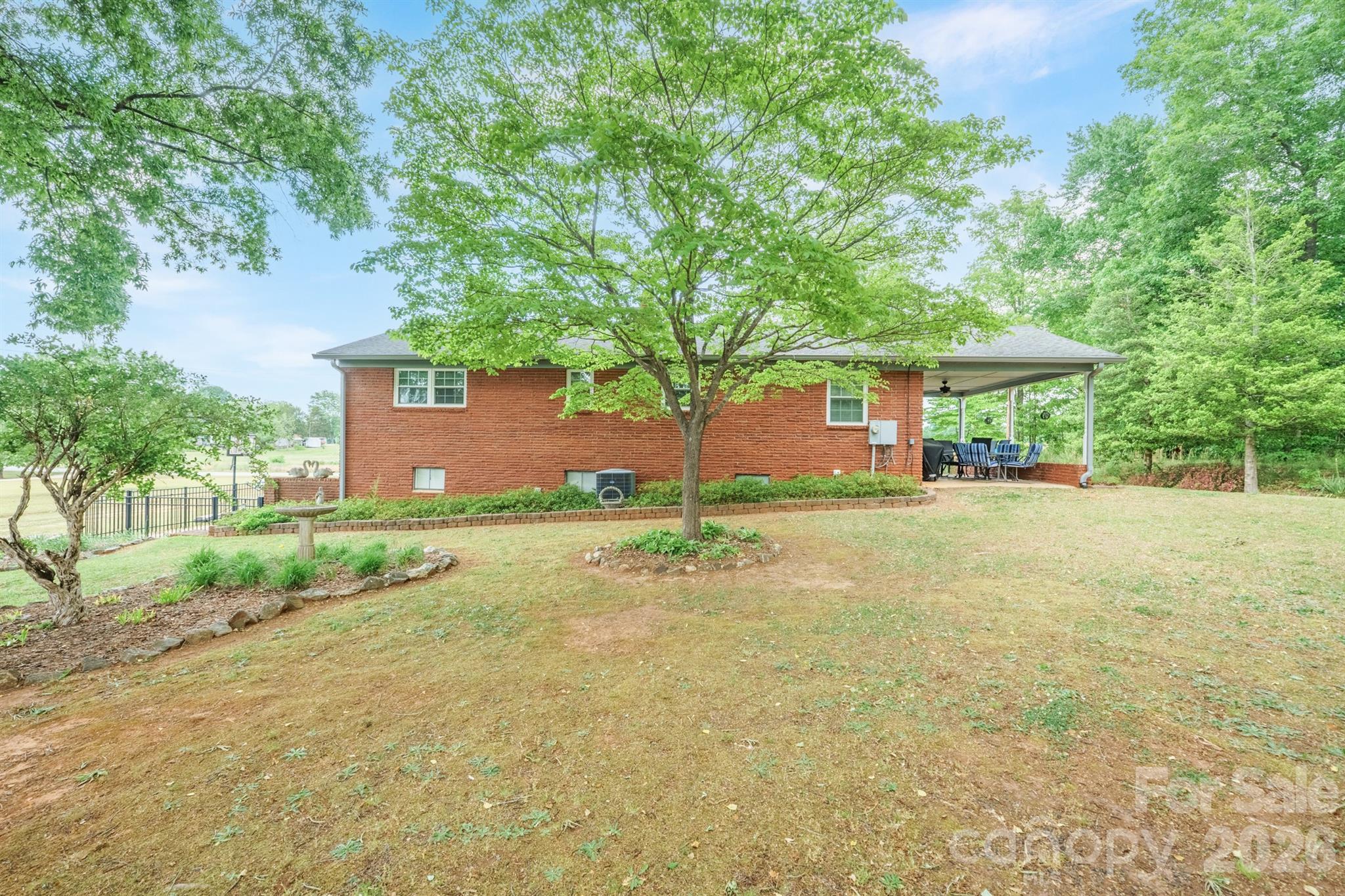 2359 Hendrix Road — Maiden