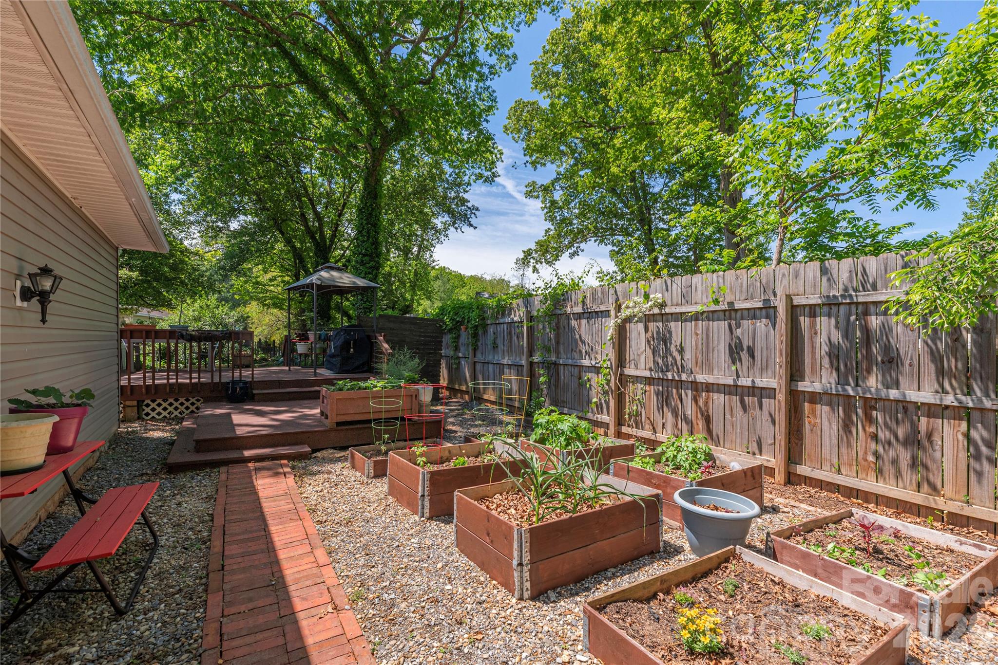 14 Murray Lane — Asheville