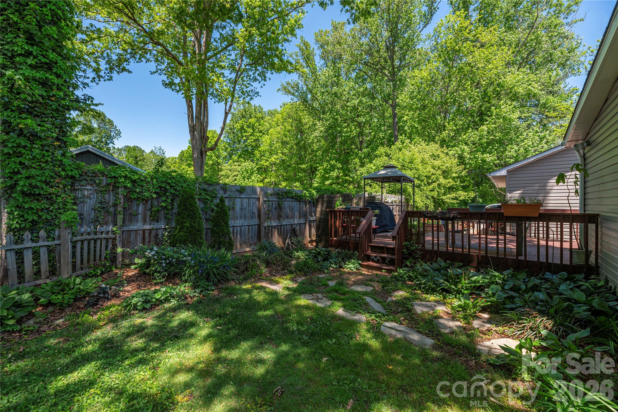 14 Murray Lane — Asheville