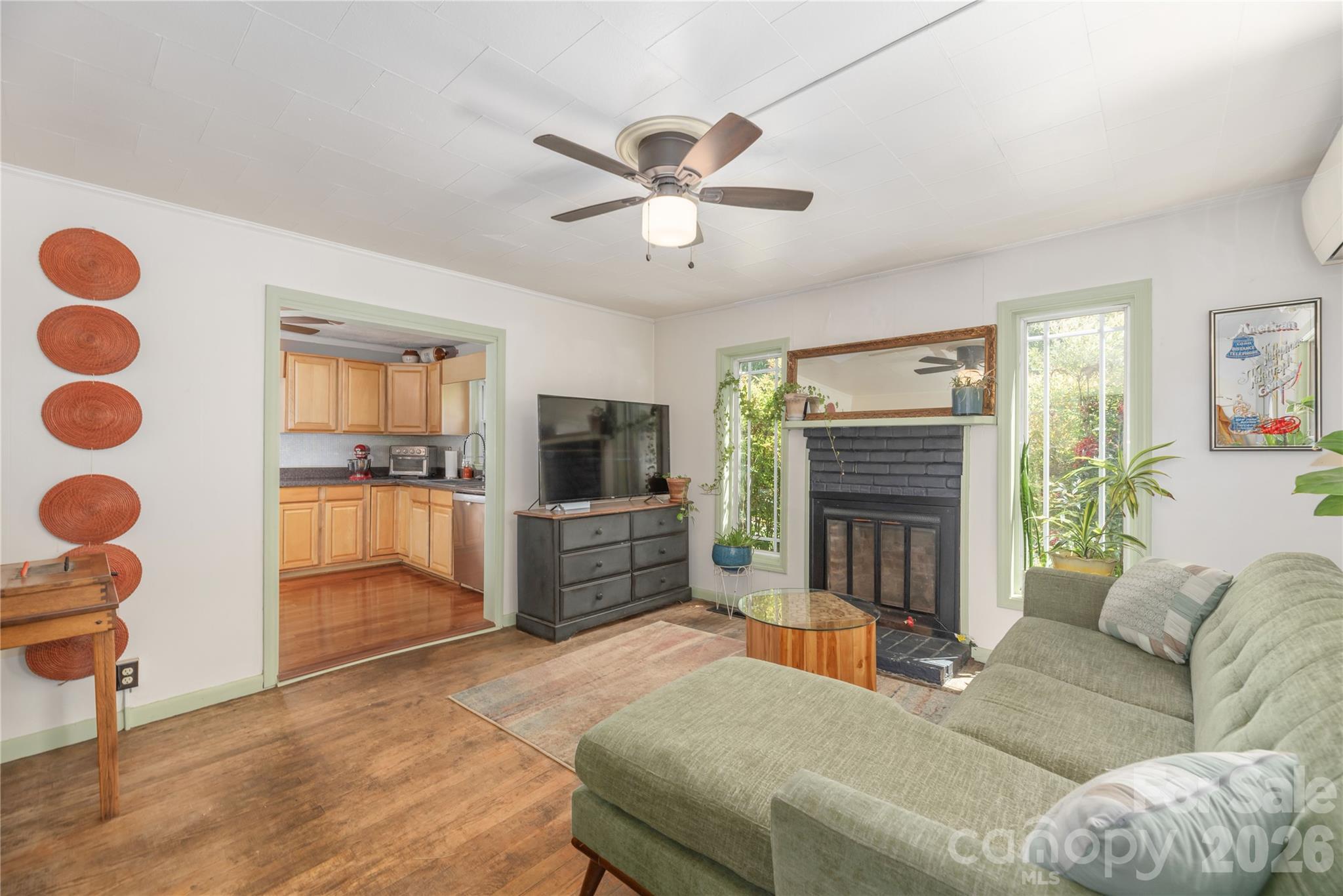 14 Murray Lane — Asheville