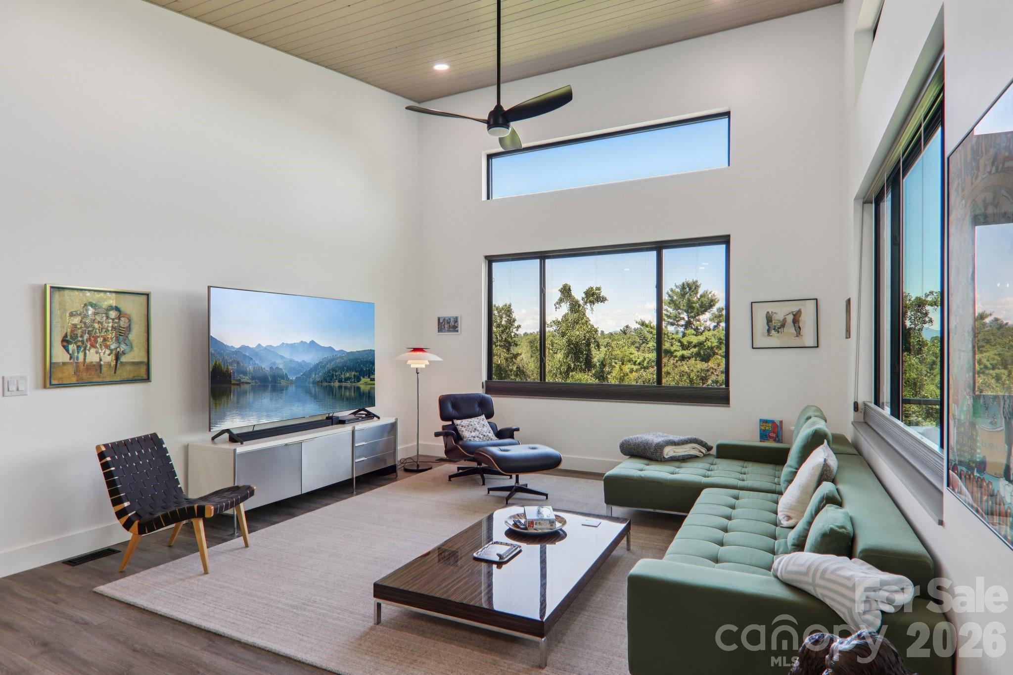 55 Laurel Spring Lane — Hendersonville
