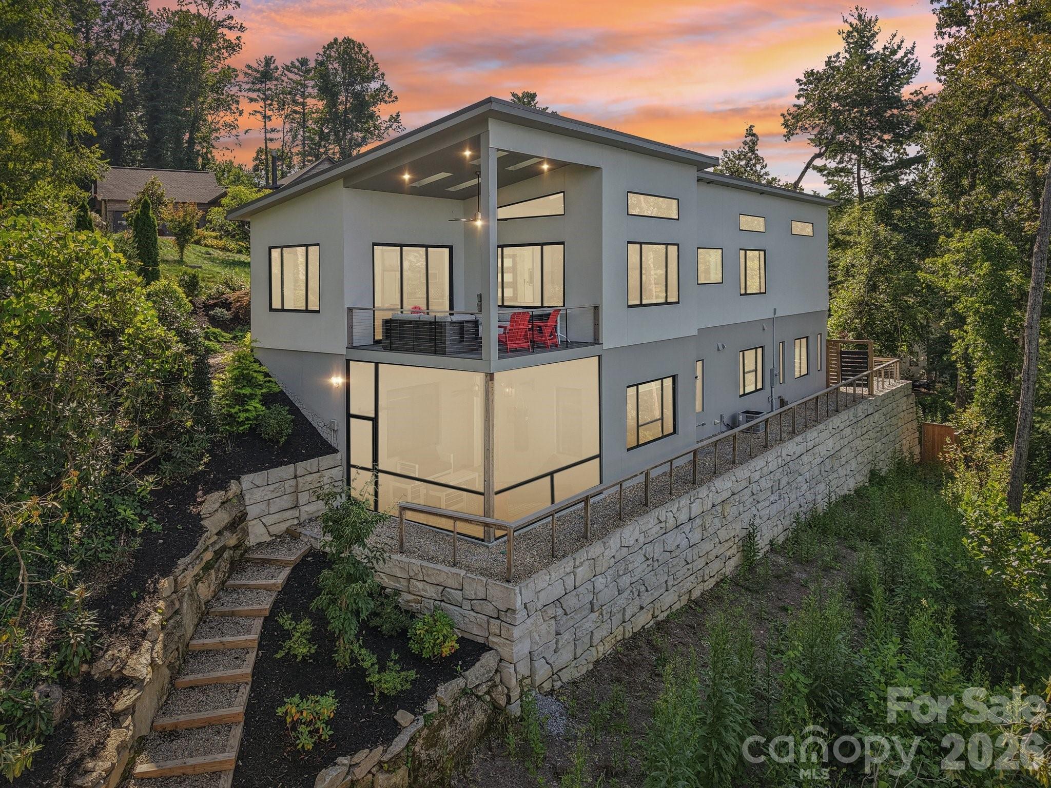 55 Laurel Spring Lane — Hendersonville